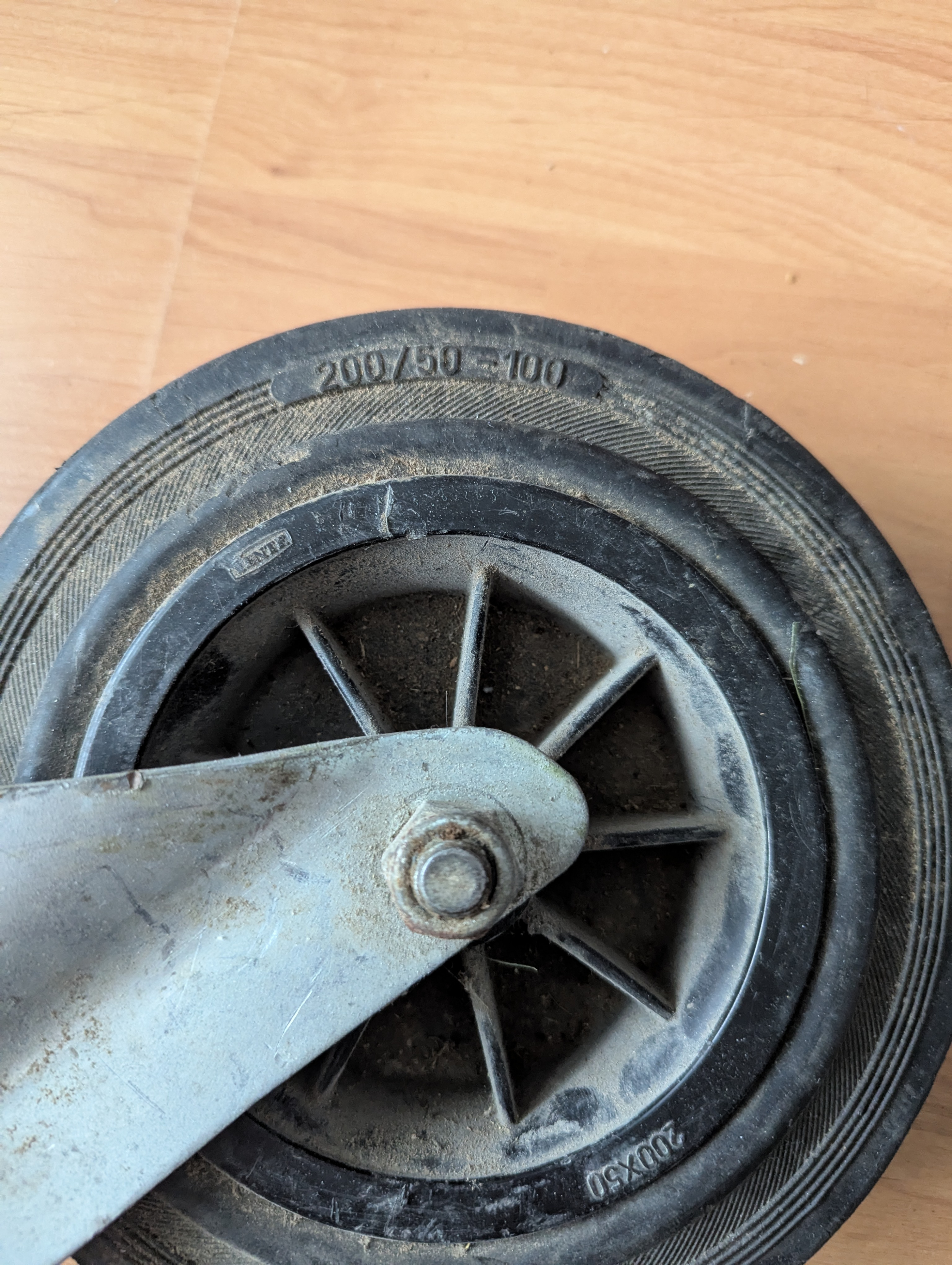 Large caster wheel - photo 2