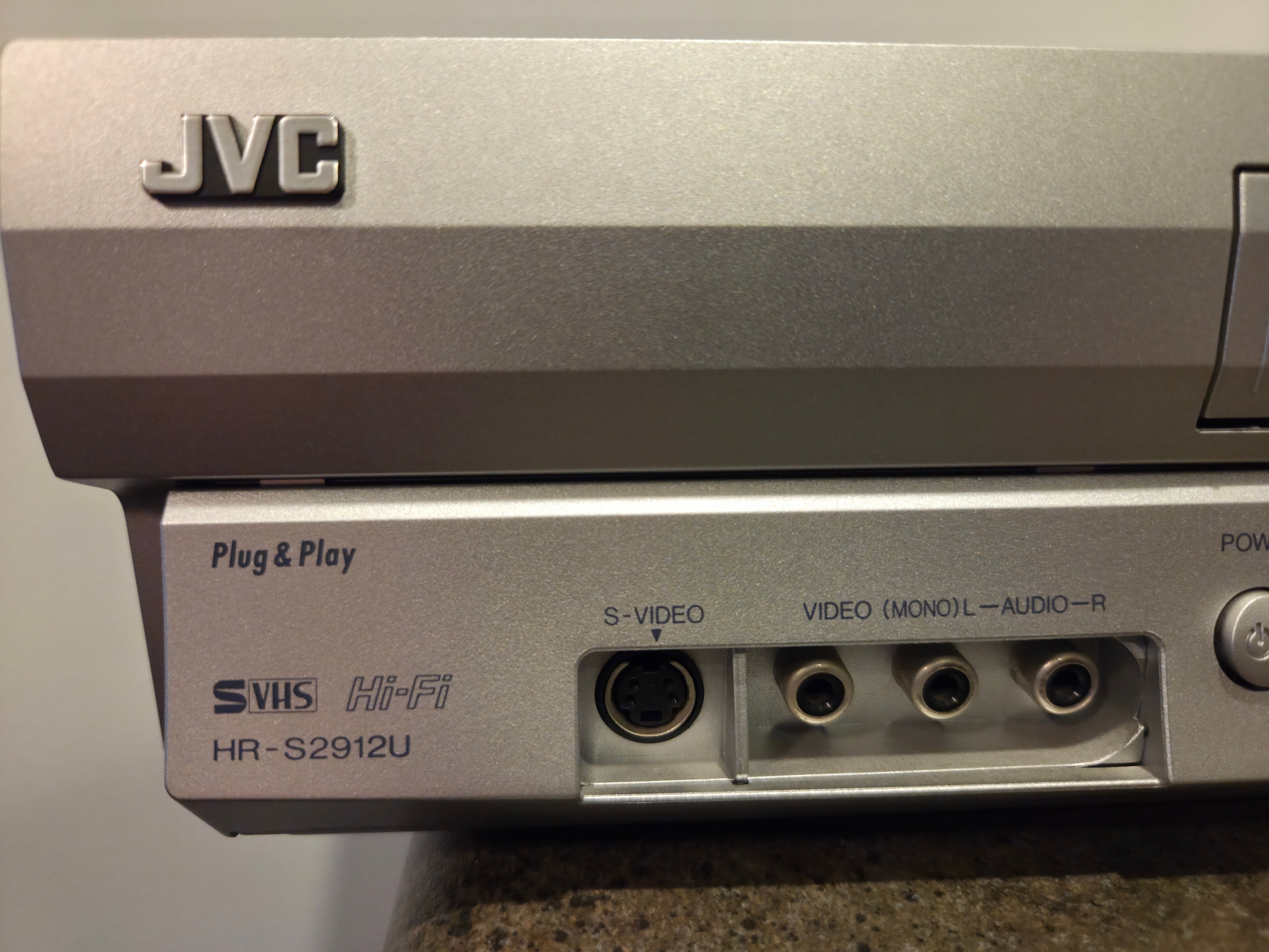 JVC Super VHS (S-VHS) Hi-Fi VCR - HR-S2912U - photo 3