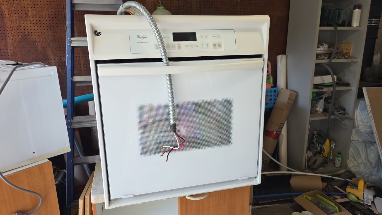 Free oven and microwave - photo 2