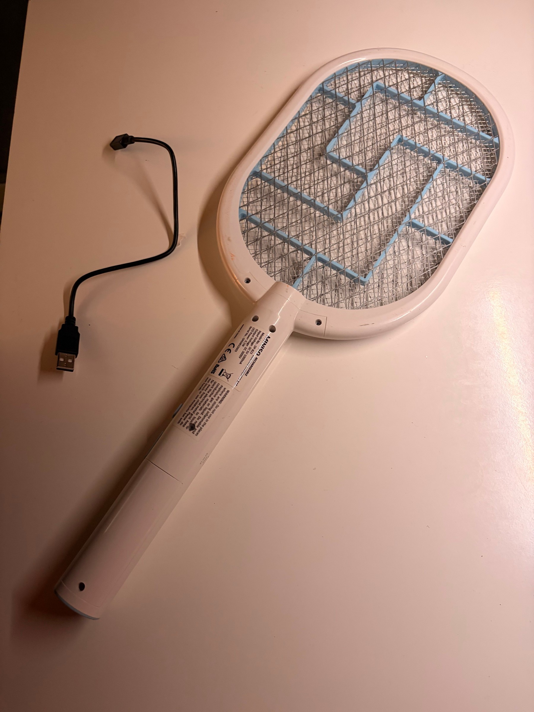 MINISO rechargeable electric mosquito swatter