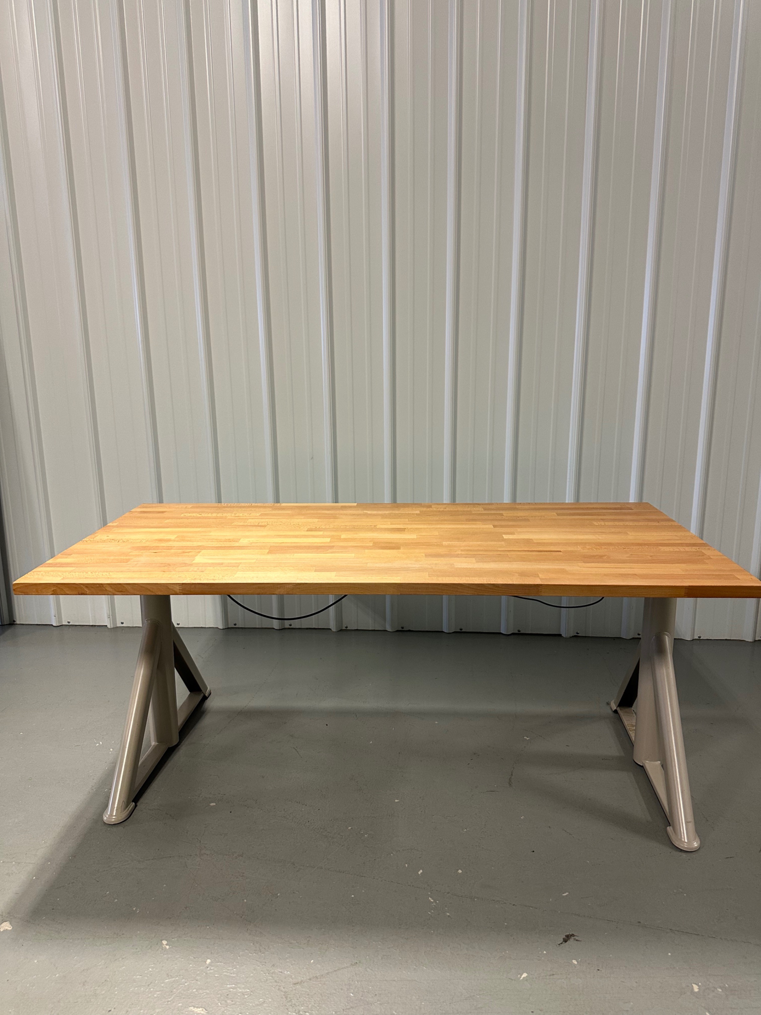 IKEA IDÅSEN Standing Desk, Rare Solid Wood Top, Motorized