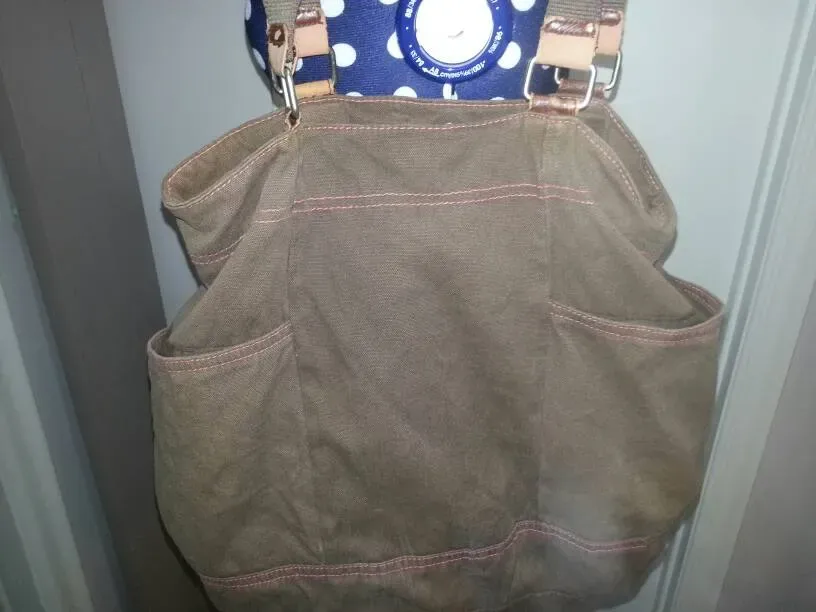 Spacious Vegan Crumpler-Style Bag / Purse With Lots Of Pockets - photo 2