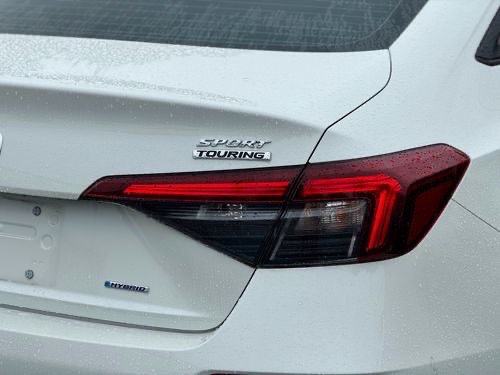 🚗 **2025 Honda Civic Hybrid – Like New!** 🌿 - photo 5