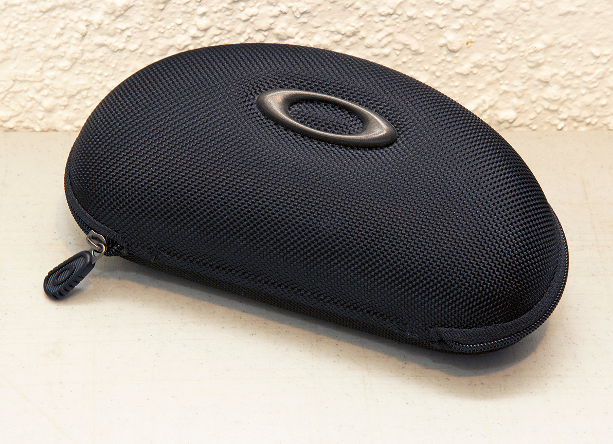 Oakley Soft Vault Sunglass / Glasses Case (Black - New)