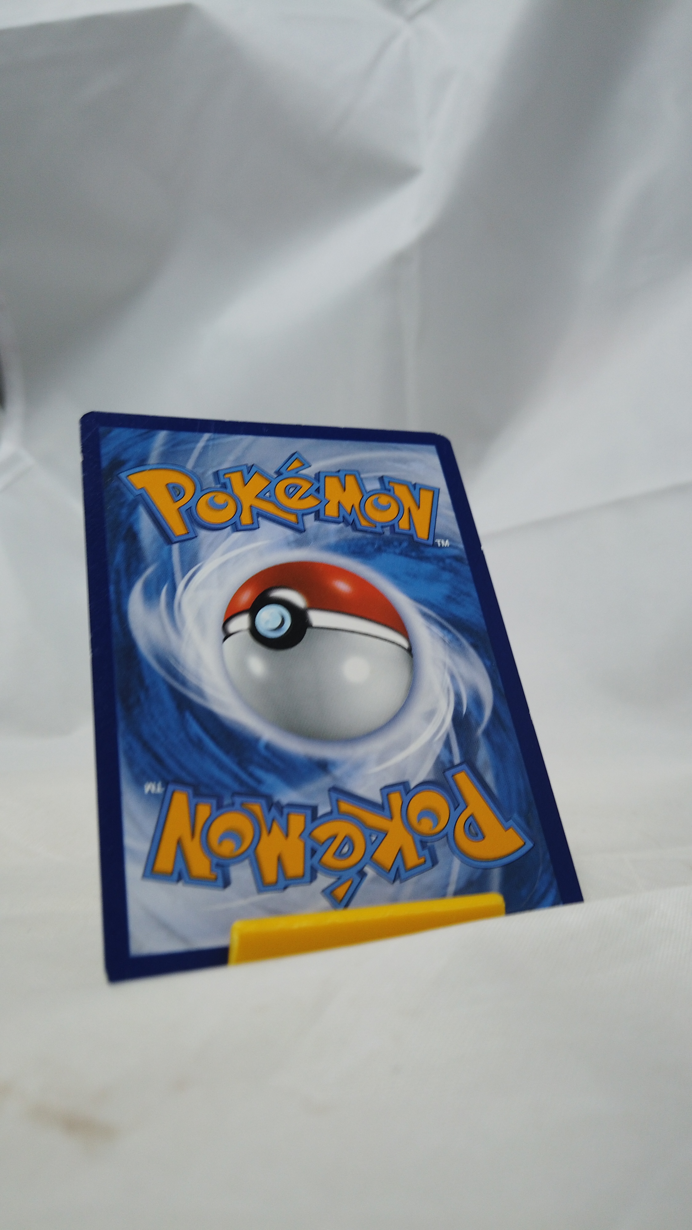 Pokemon Vaporeon 30/185 Vivid Voltage Card Rare Reverse Holo NM - photo 2
