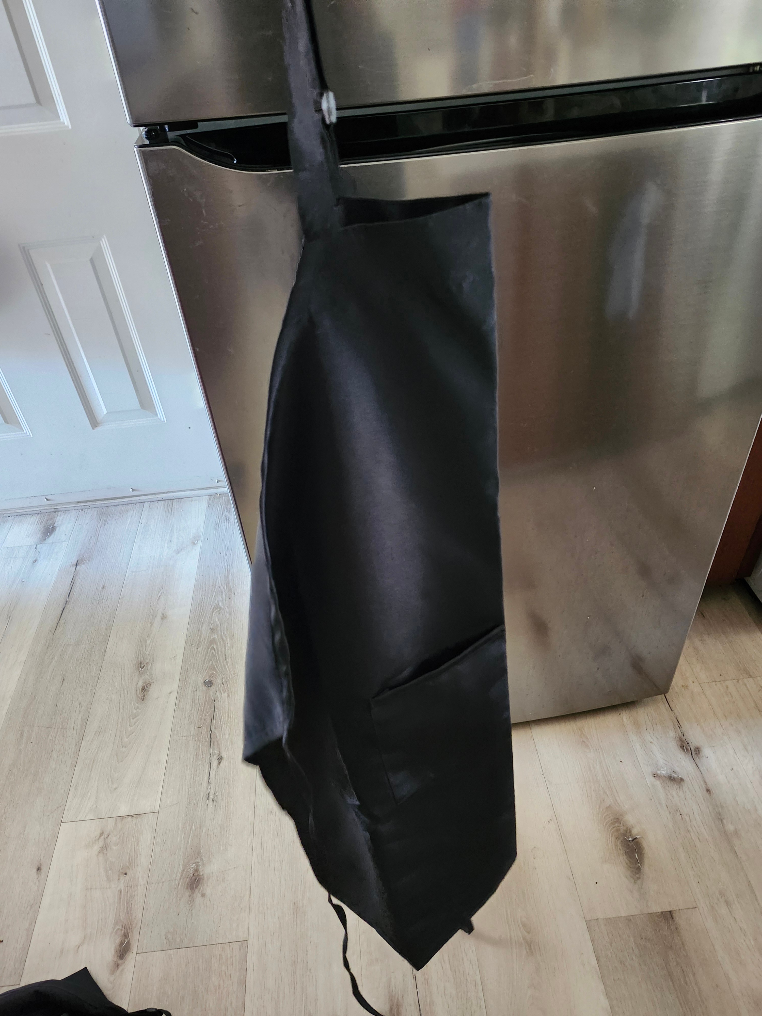 Loaf Pan, Oven Mitt and 2 Kitchen Aprons - photo 3