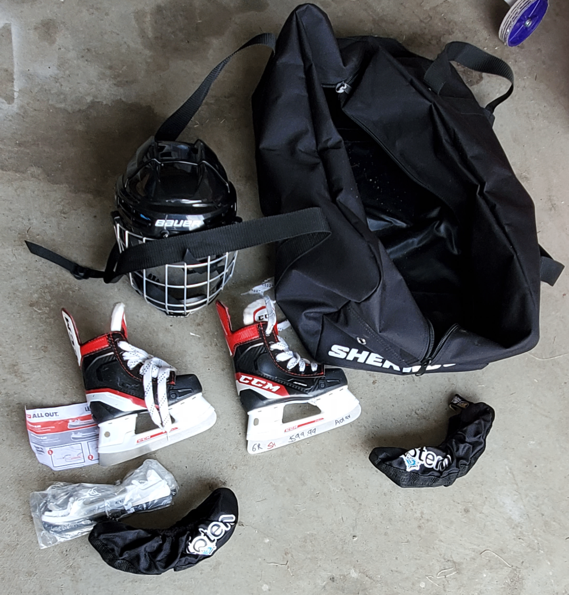 Kids hockey gear