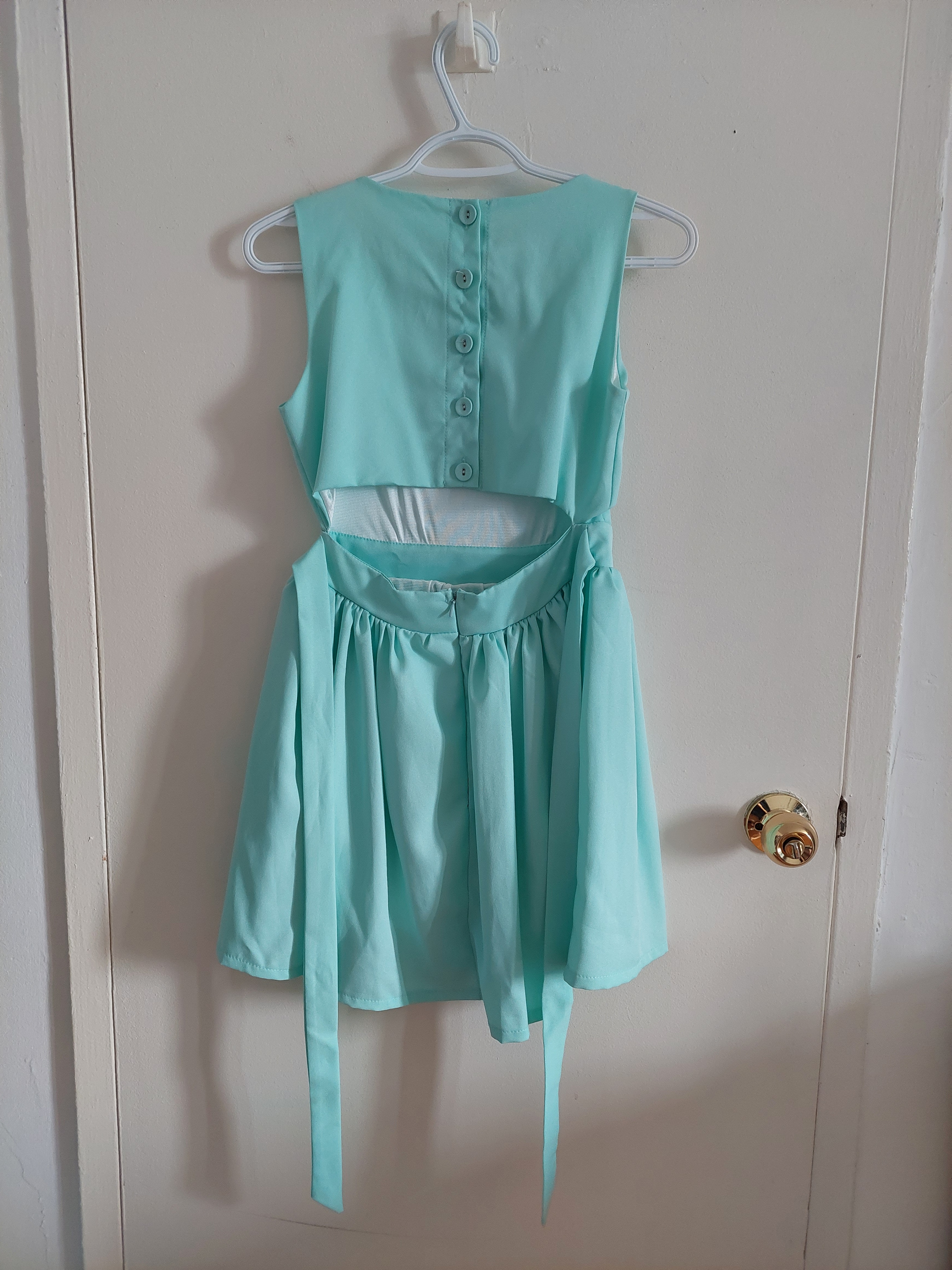 Cute Summer Mint Green Sleeveless Cutout Dress with Buttons - photo 3