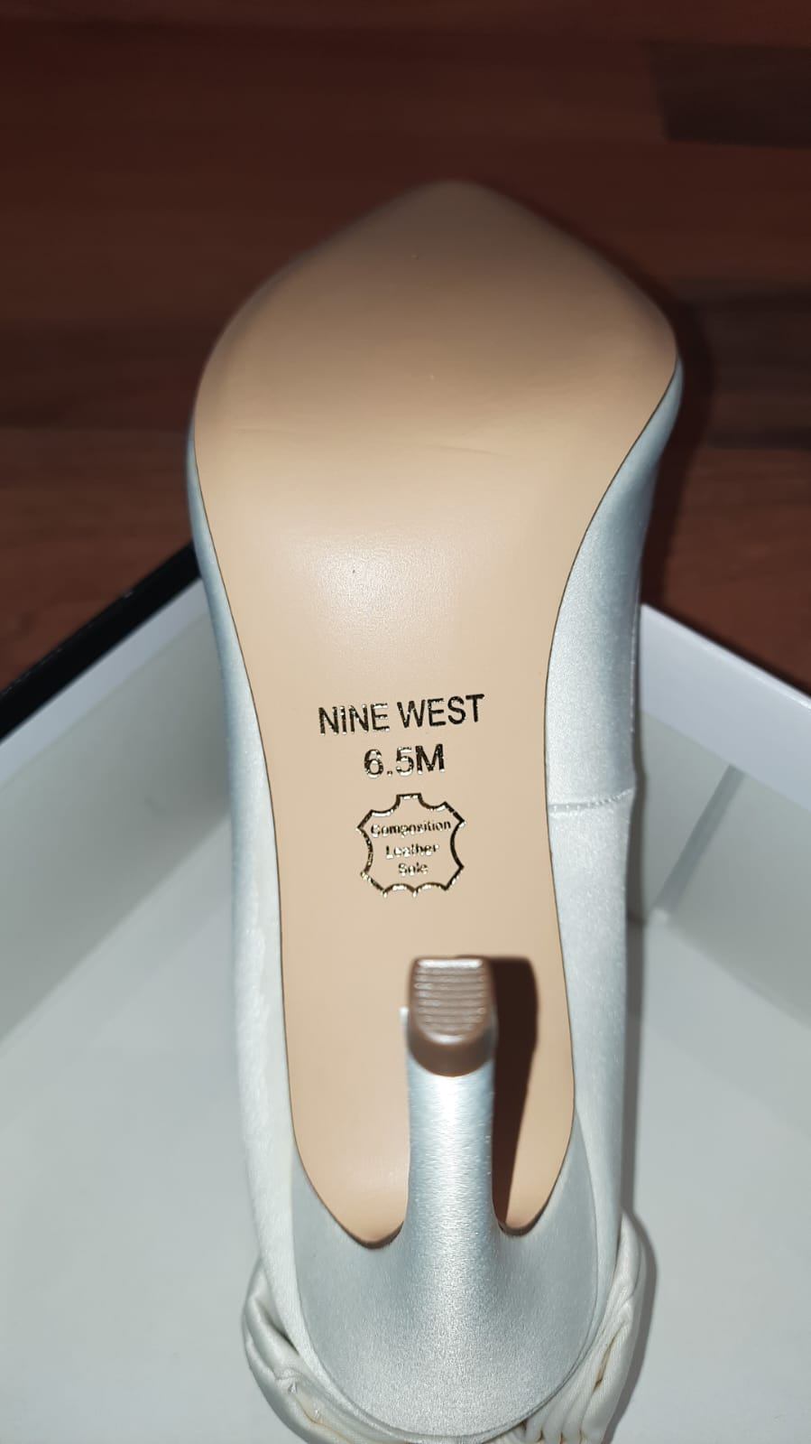 Nine West Ivory Satin Bow Pumps - photo 3