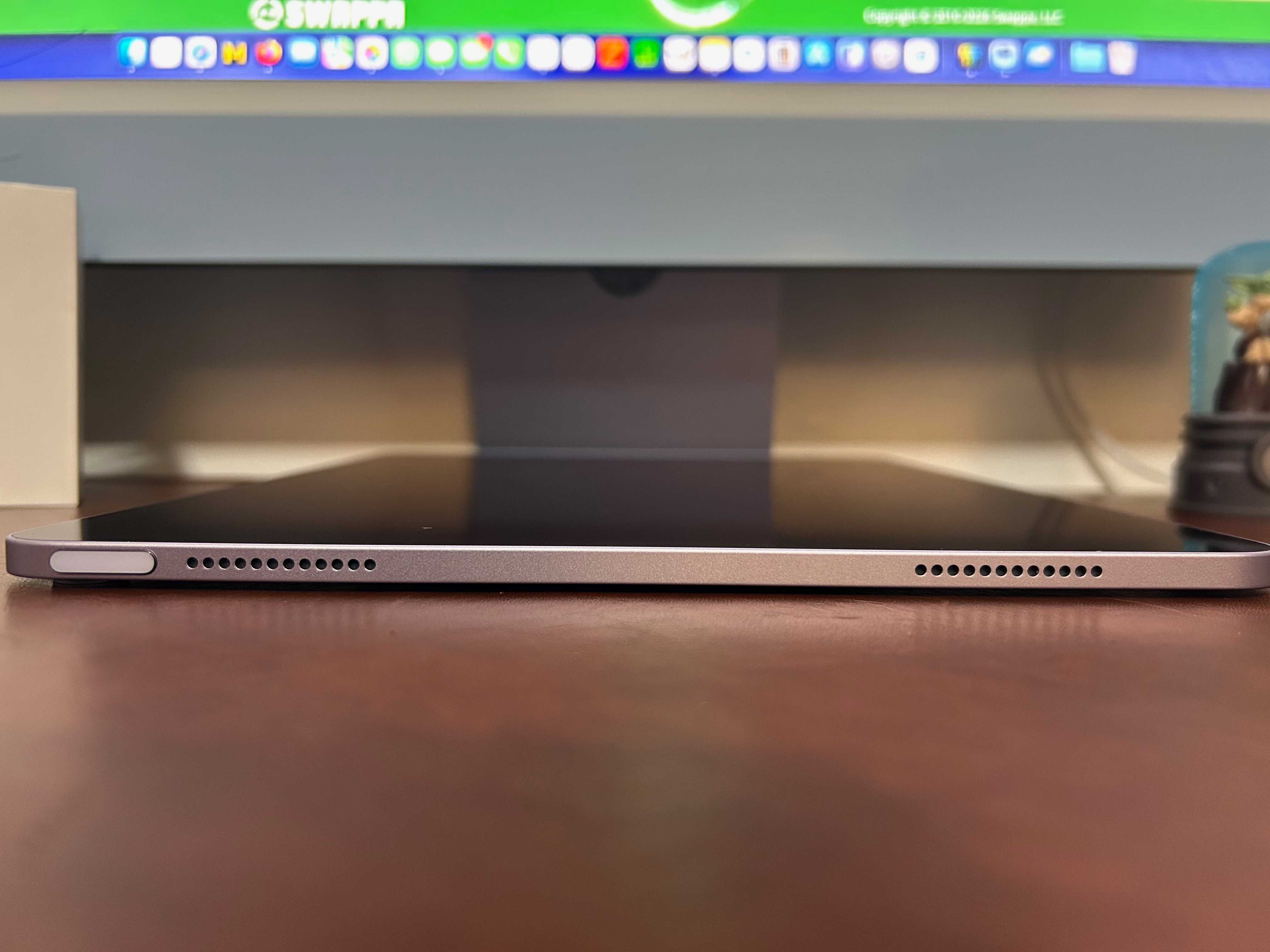 Apple iPad Air 13-inch M2 128GB Space Gray - Excellent Condition - photo 5