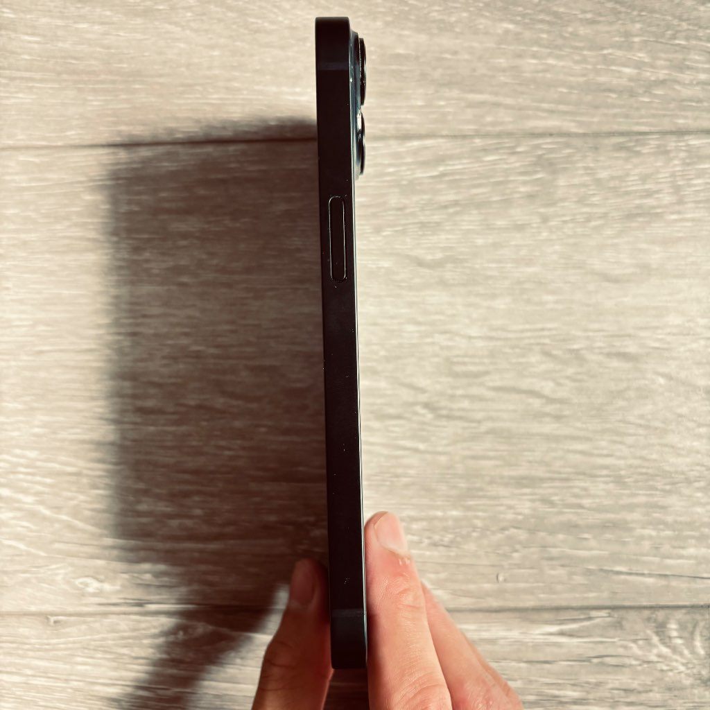 iPhone 14 - photo 4