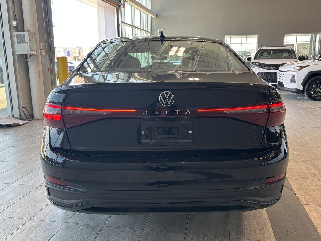 2025 Volkswagen Jetta - photo 4
