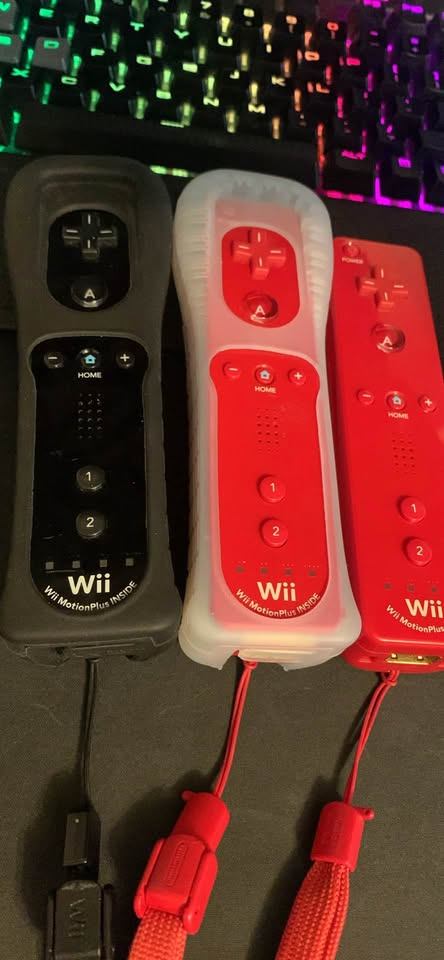Nintendo Wii Remote Plus Controllers - Black & 2x Red
