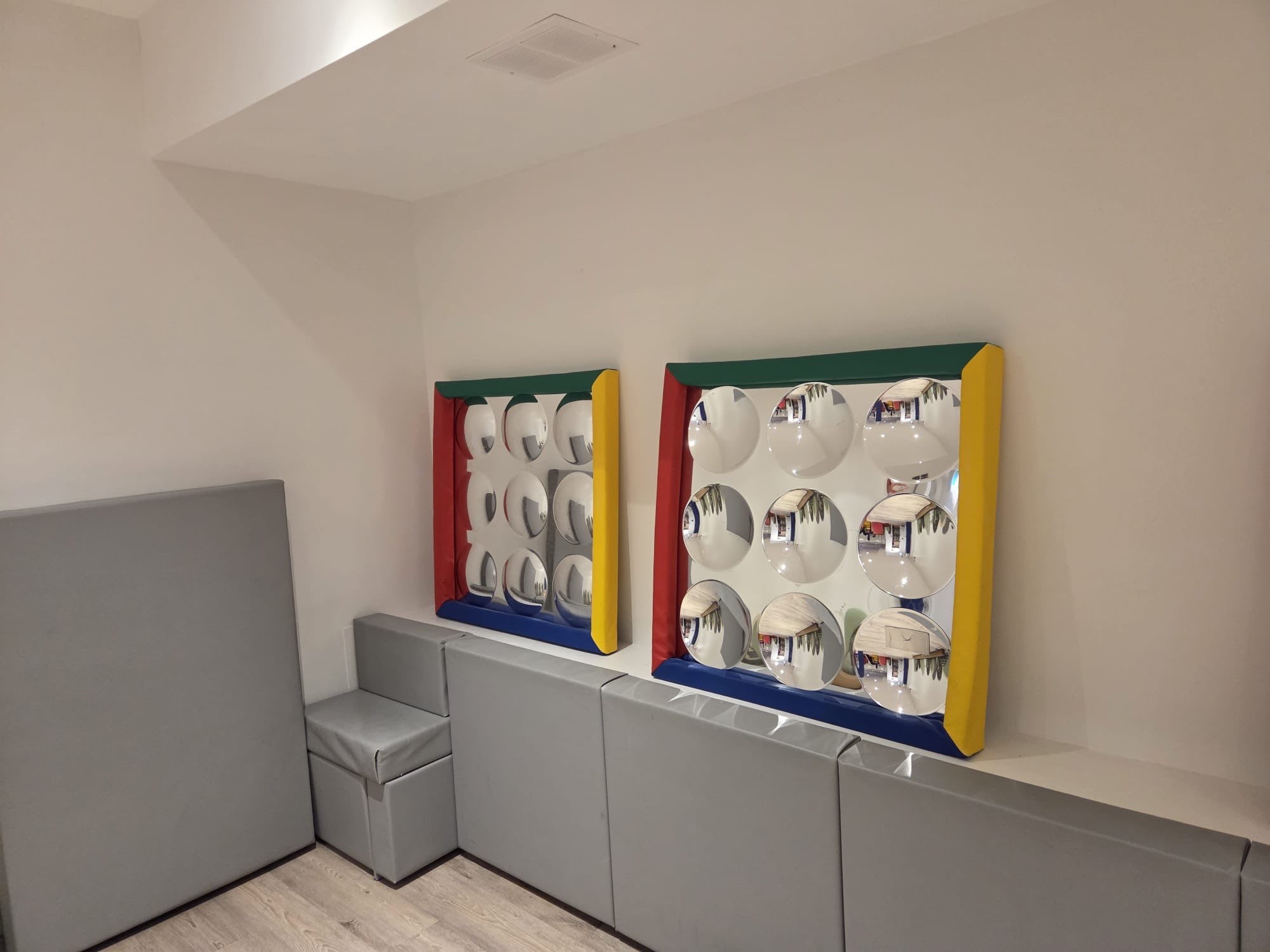 Children's Convex Bubble Mirror Sensory Wall Panels