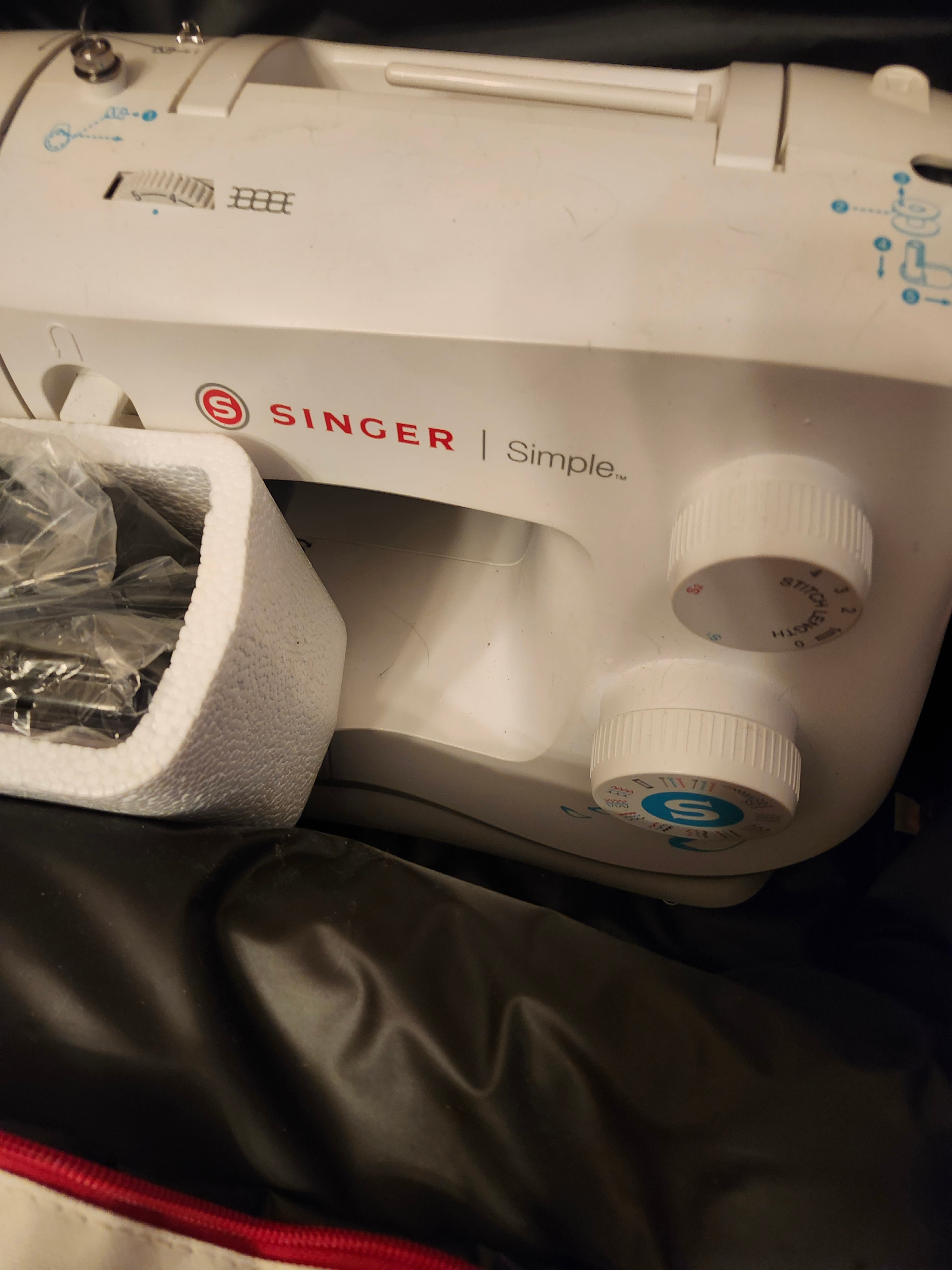 Brand NEW Singer Sewing Machine (Table-Top) - photo 3
