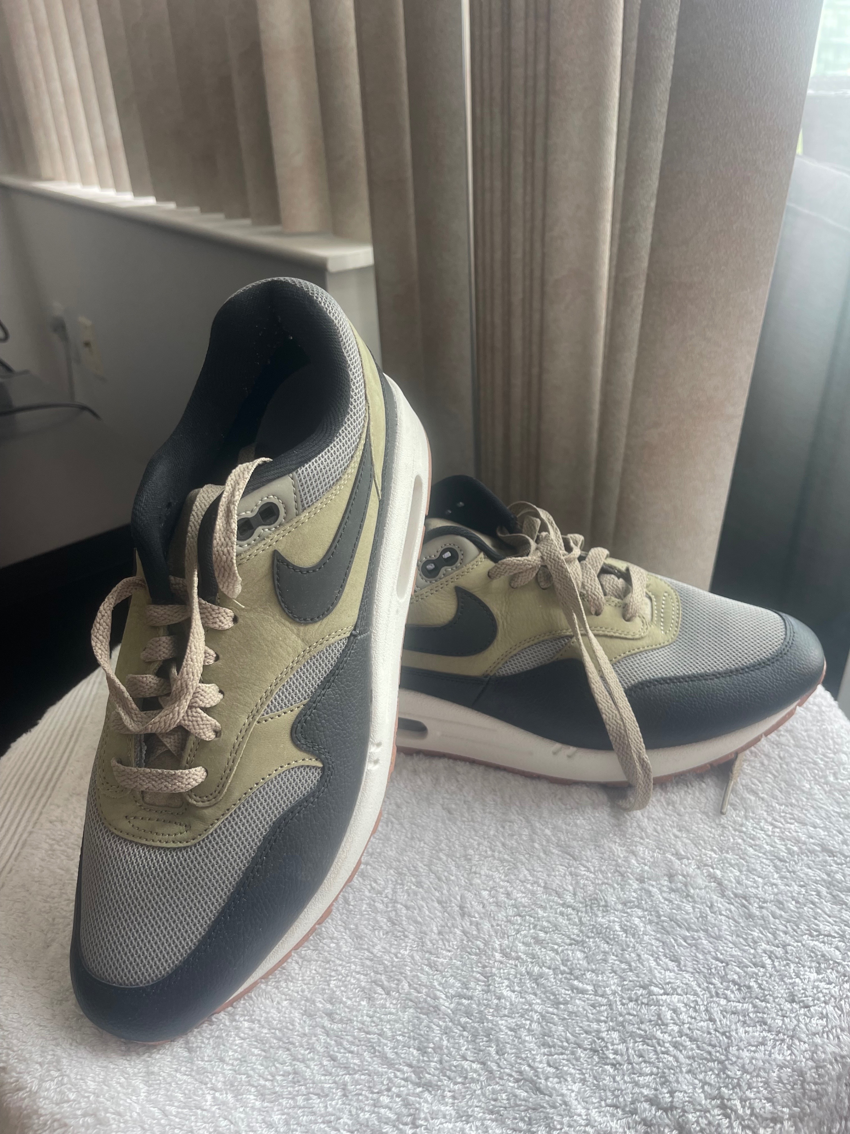 Nike Air Max 1 SC Dark Stucco (Size 10.5) – Worn Twice - photo 2
