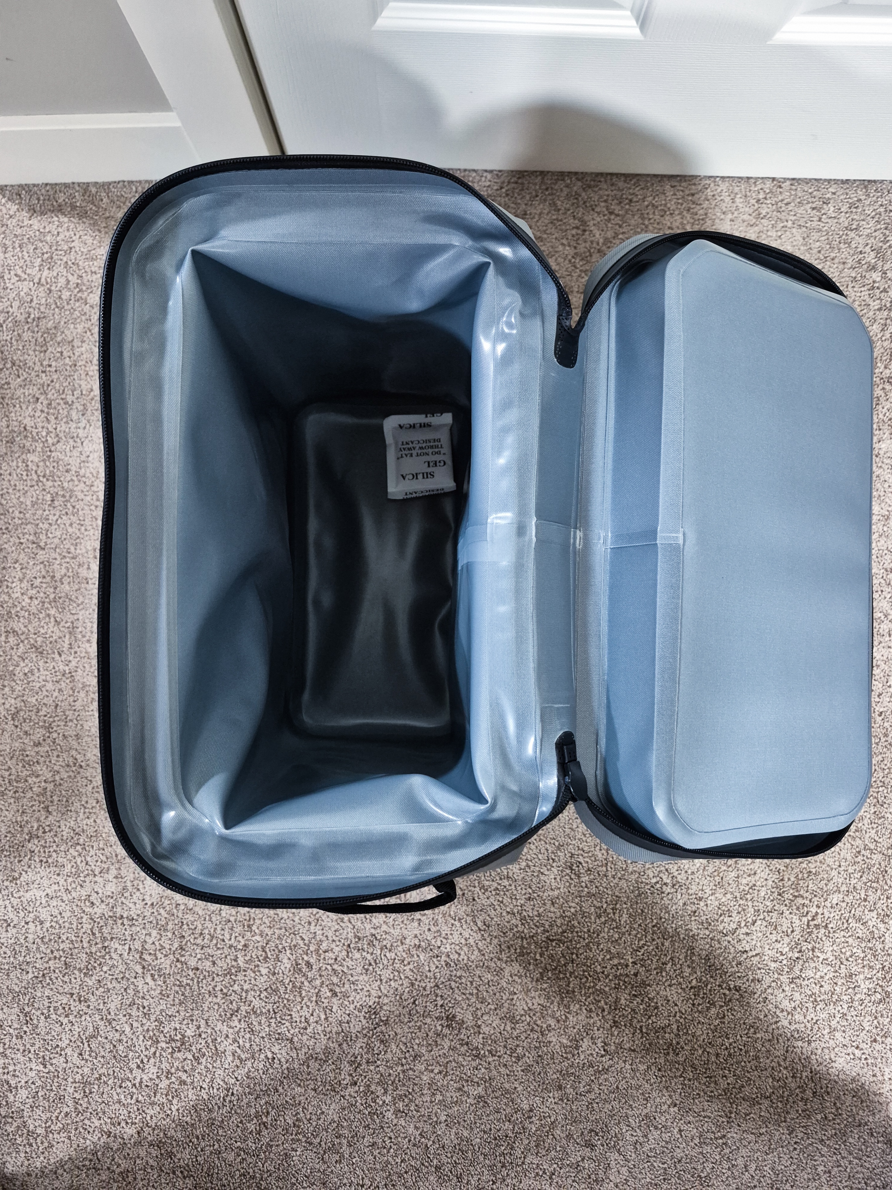 New with Tags! Klein Tools Backpack Cooler Model 62810BPCLR - photo 4