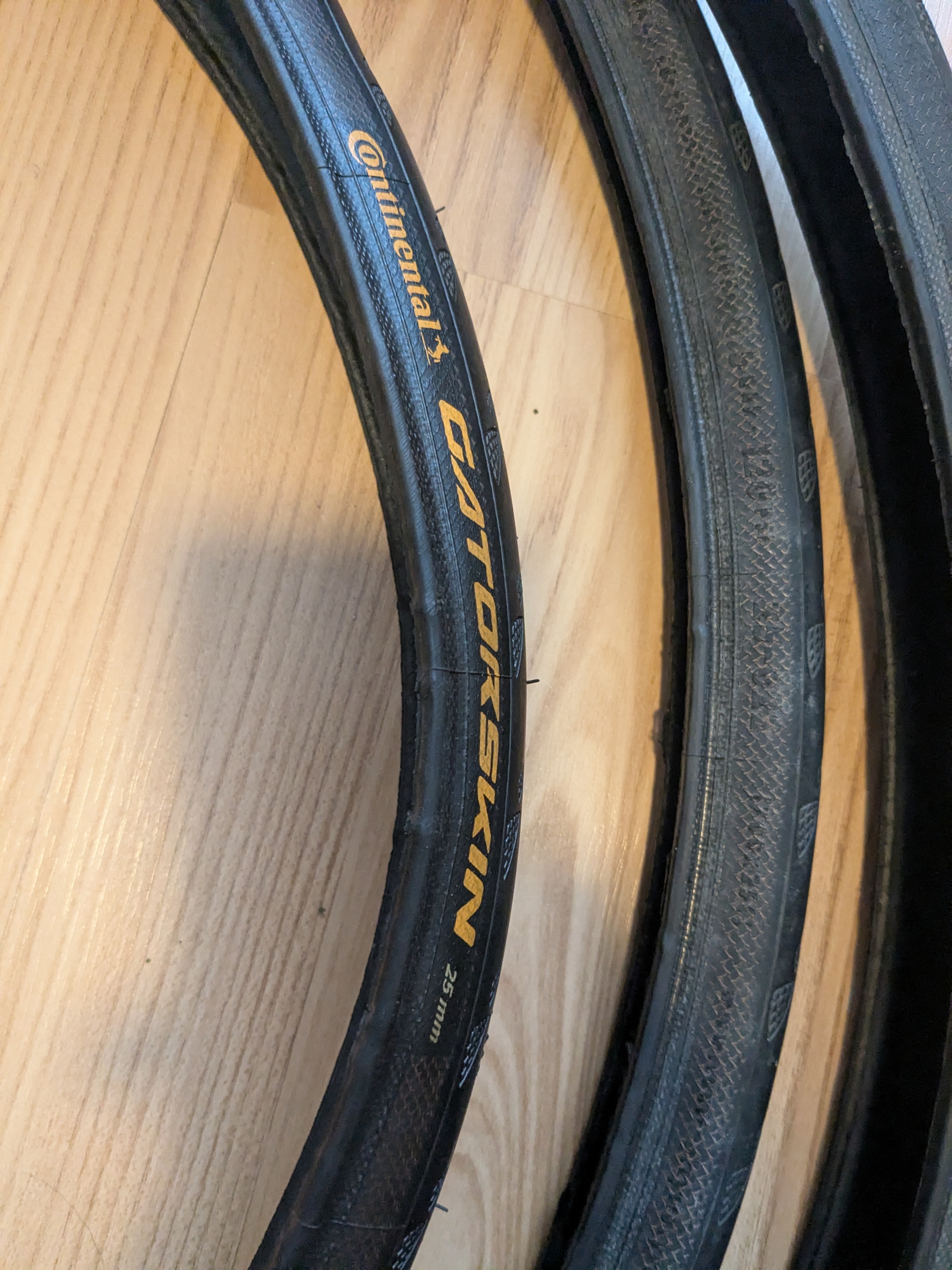 Continental Gatorskin Road Bicycle Tires 622-25