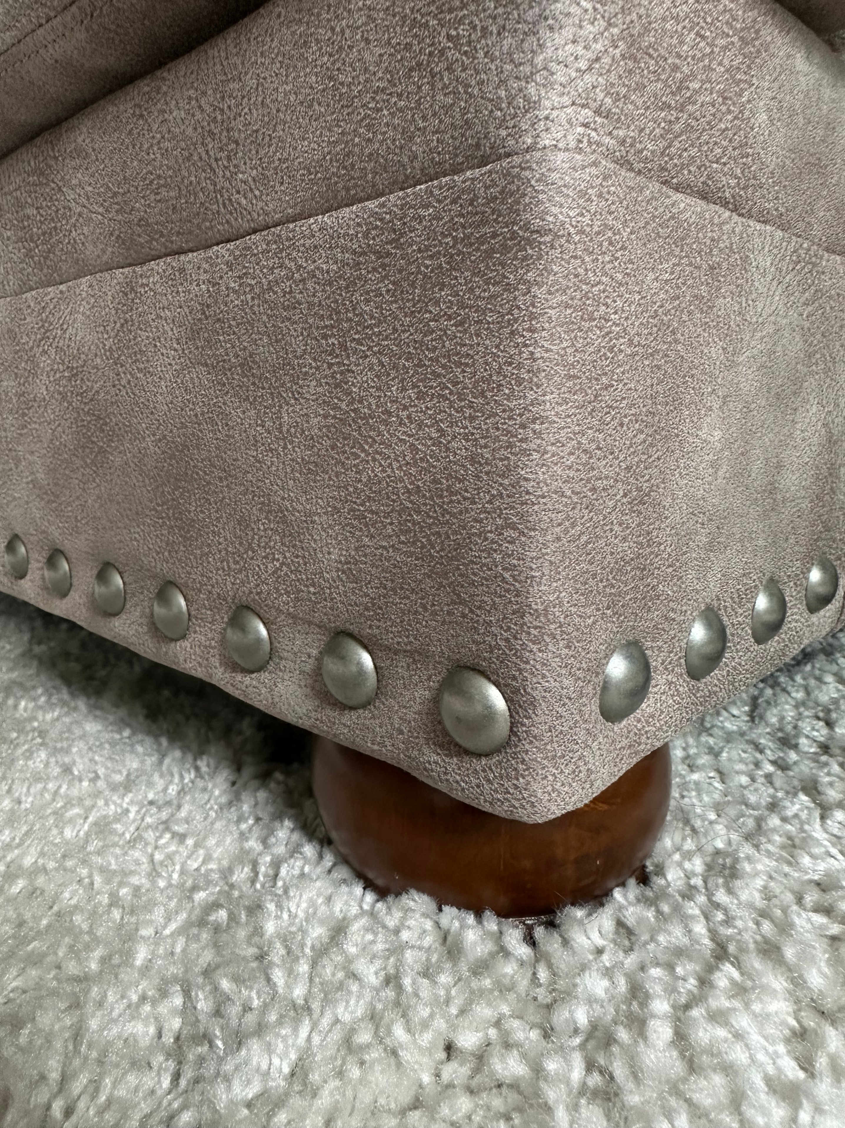 Briarcliff Loveseat - photo 4