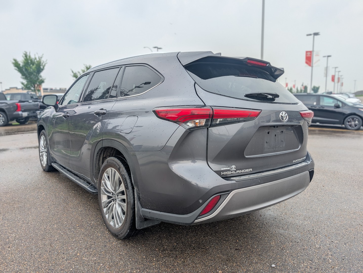 2023 Toyota Highlander - photo 3