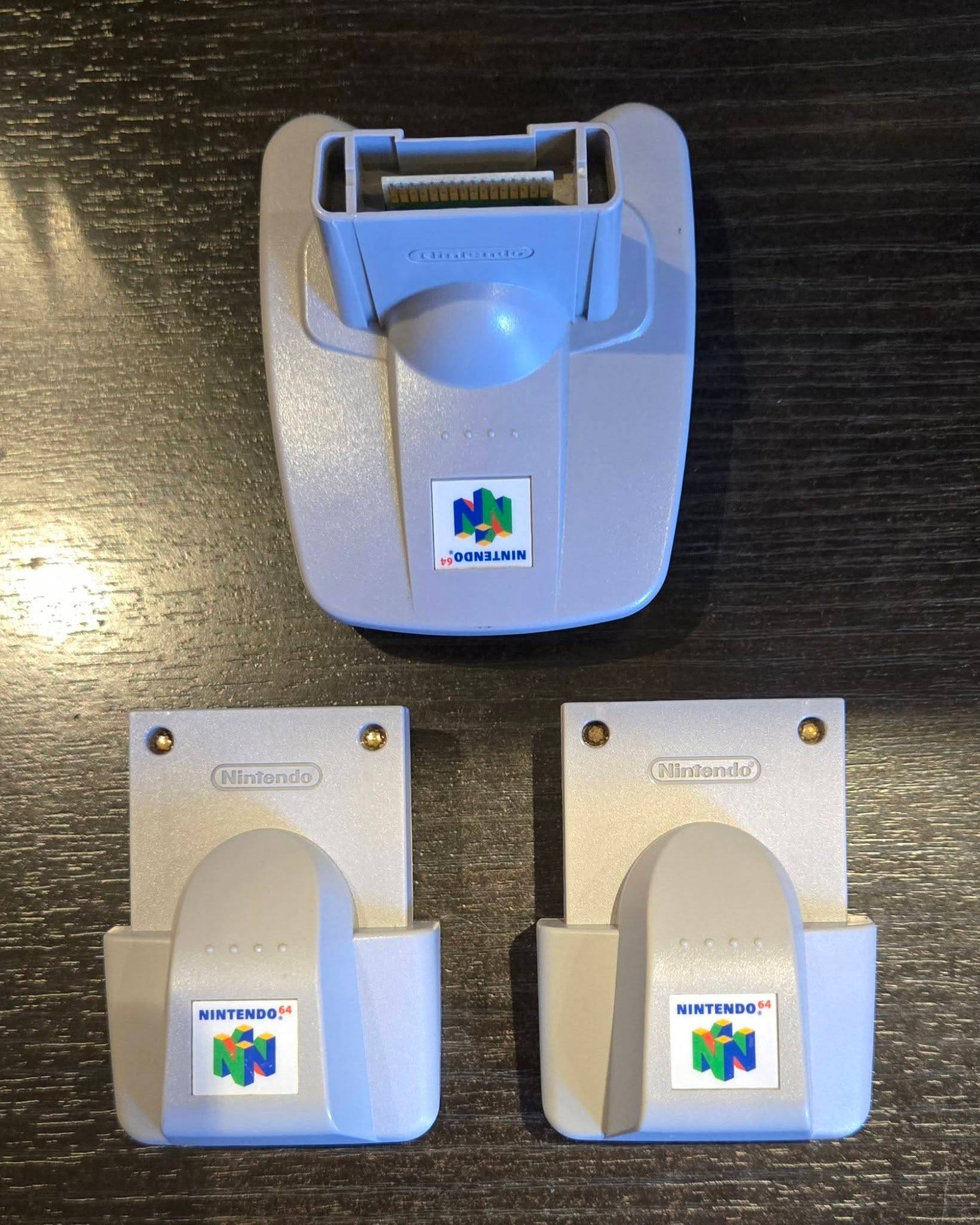 N64 1x Transfter Pak and 2x Rumble Paks