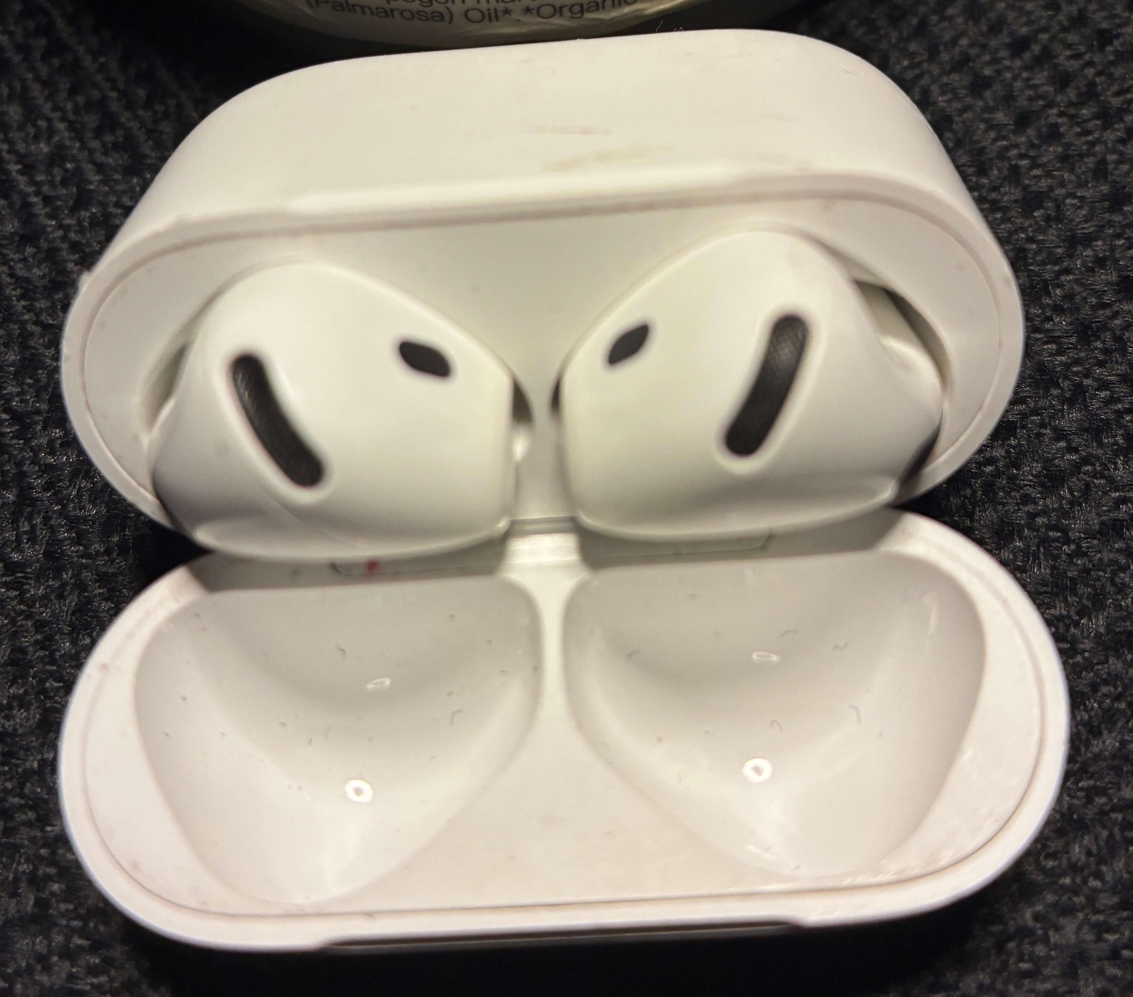 Apple AirPods PRISTINE AND CHEAP!! - photo 4