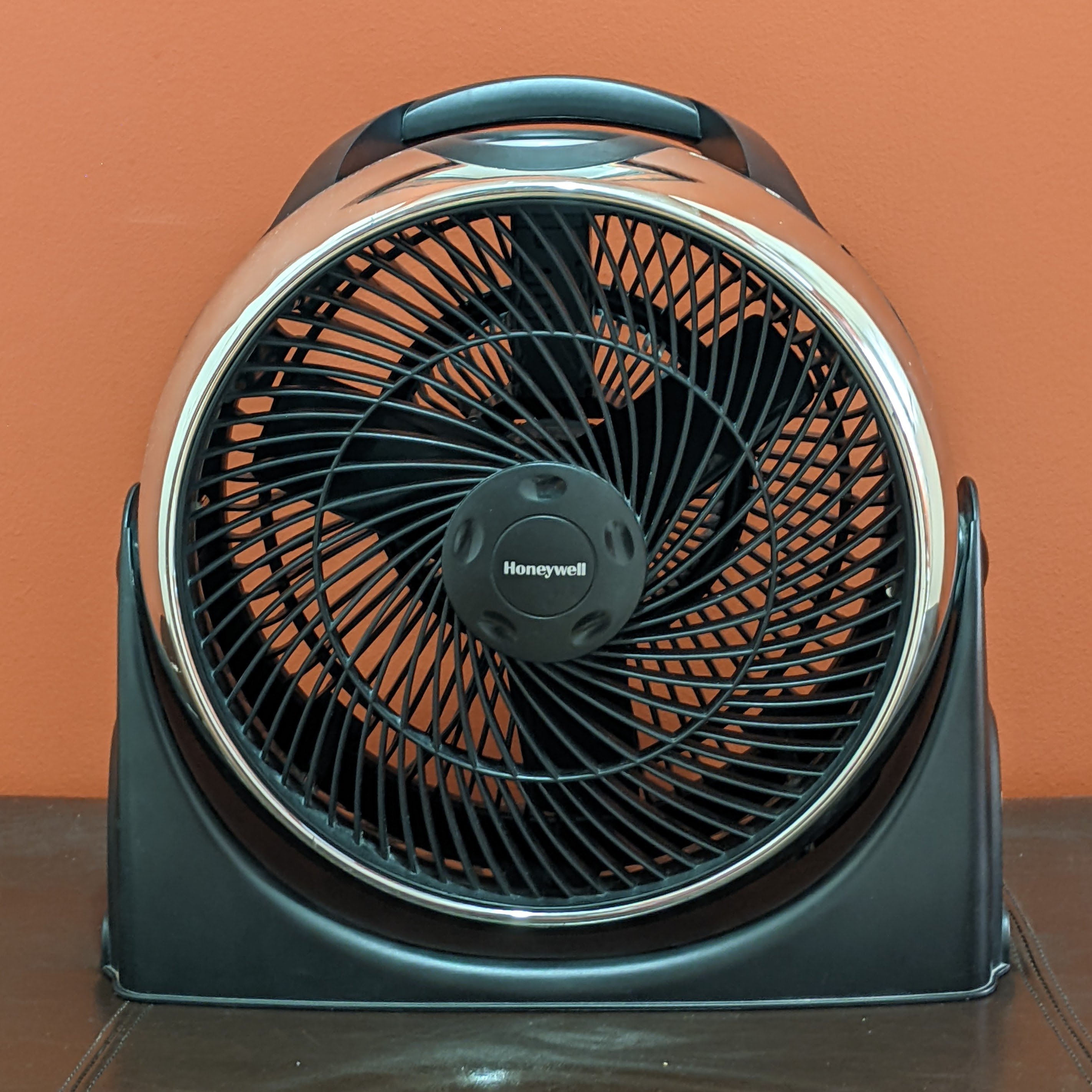 Honeywell HT-380BP Turbo Force High Performance Floor Fan - photo 2