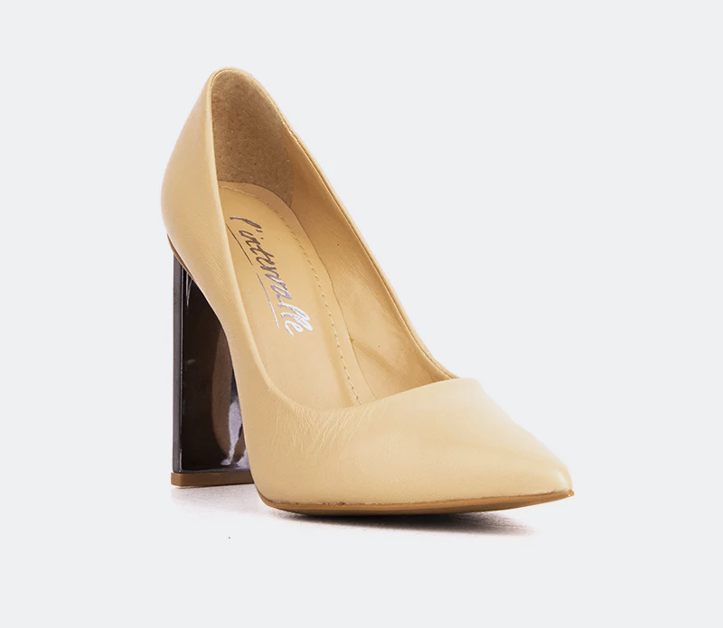 IN BOX L'intervalle Camel Leather Chameau