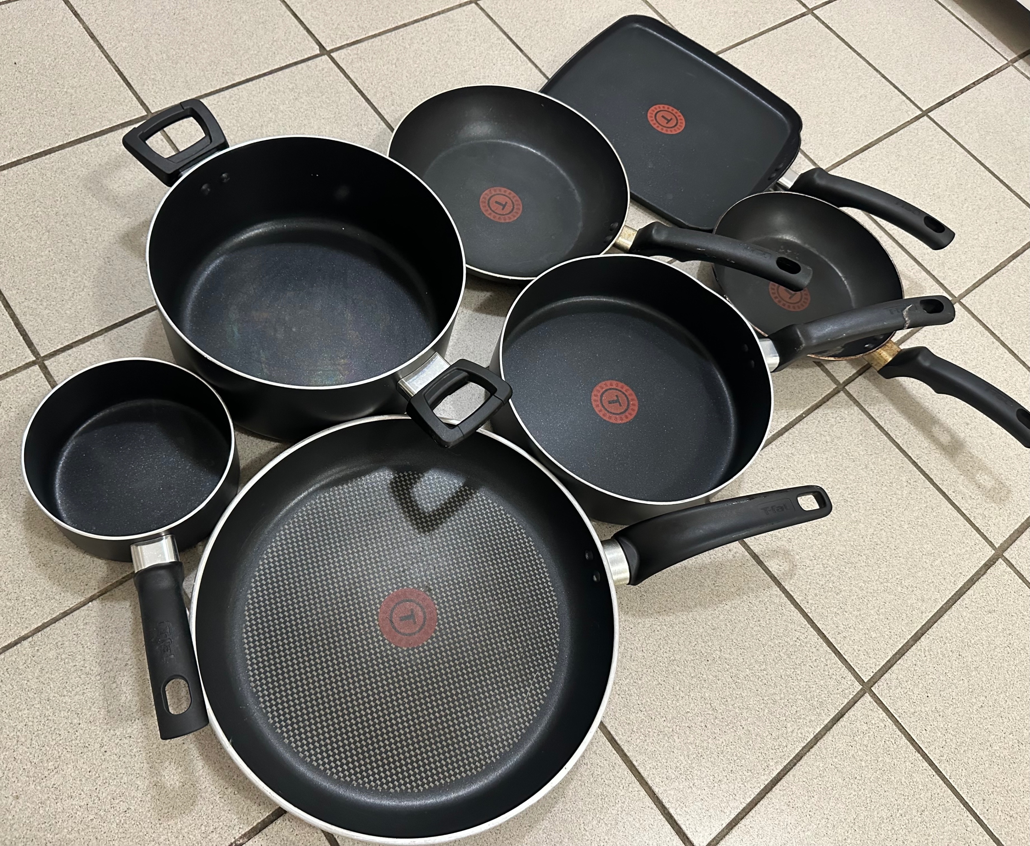 T-fal Non-Stick Cookware Set – 7 Pieces – $35 - photo 2