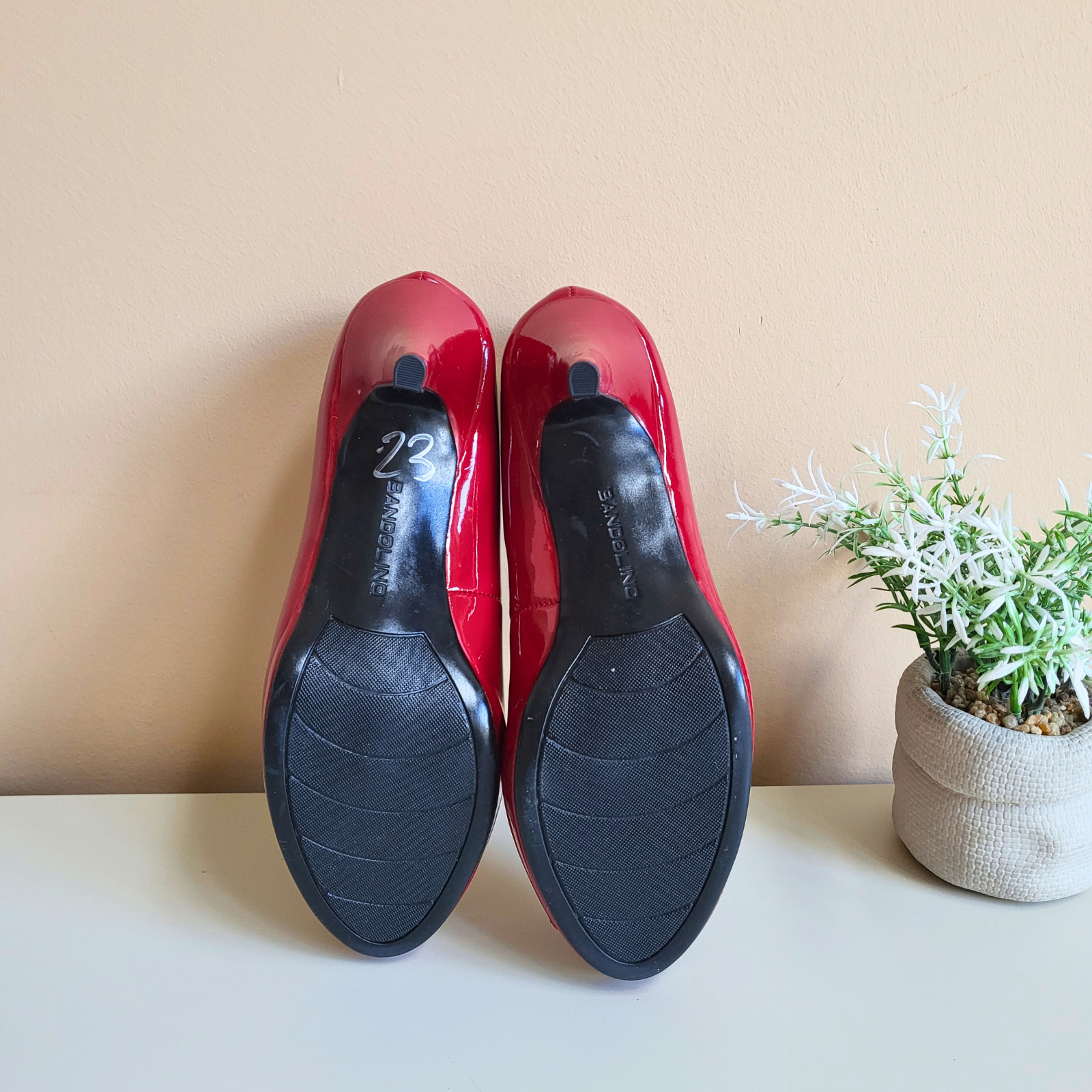 Bandolino - Size 7.5 Red Heels - Pre-Loved! 👠 - photo 5
