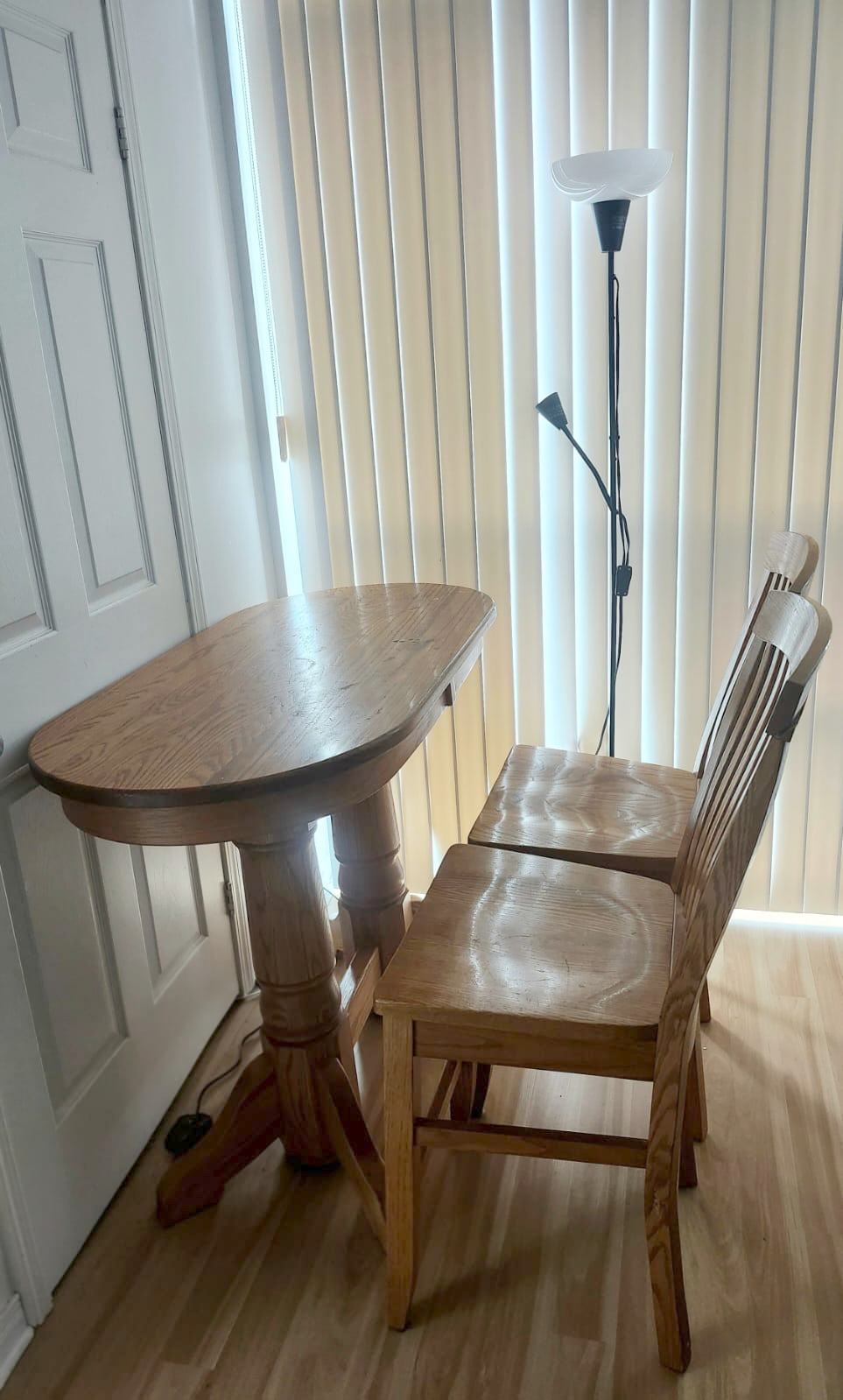 Breakfast / Dining table with chairs for tight spaces