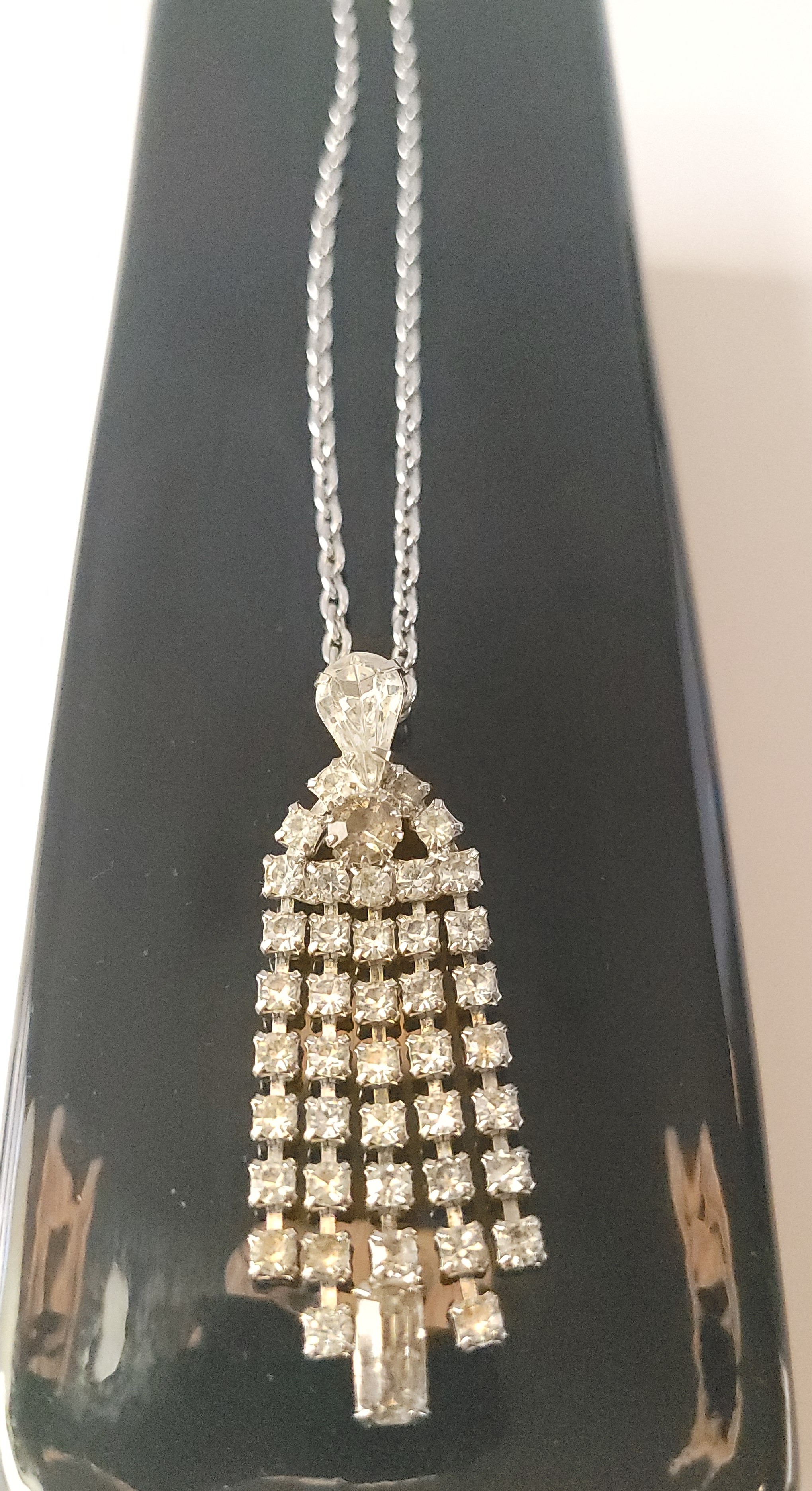 Circa 1950s Clear Rhinestone Waterfall Pendant Necklace Long - photo 5