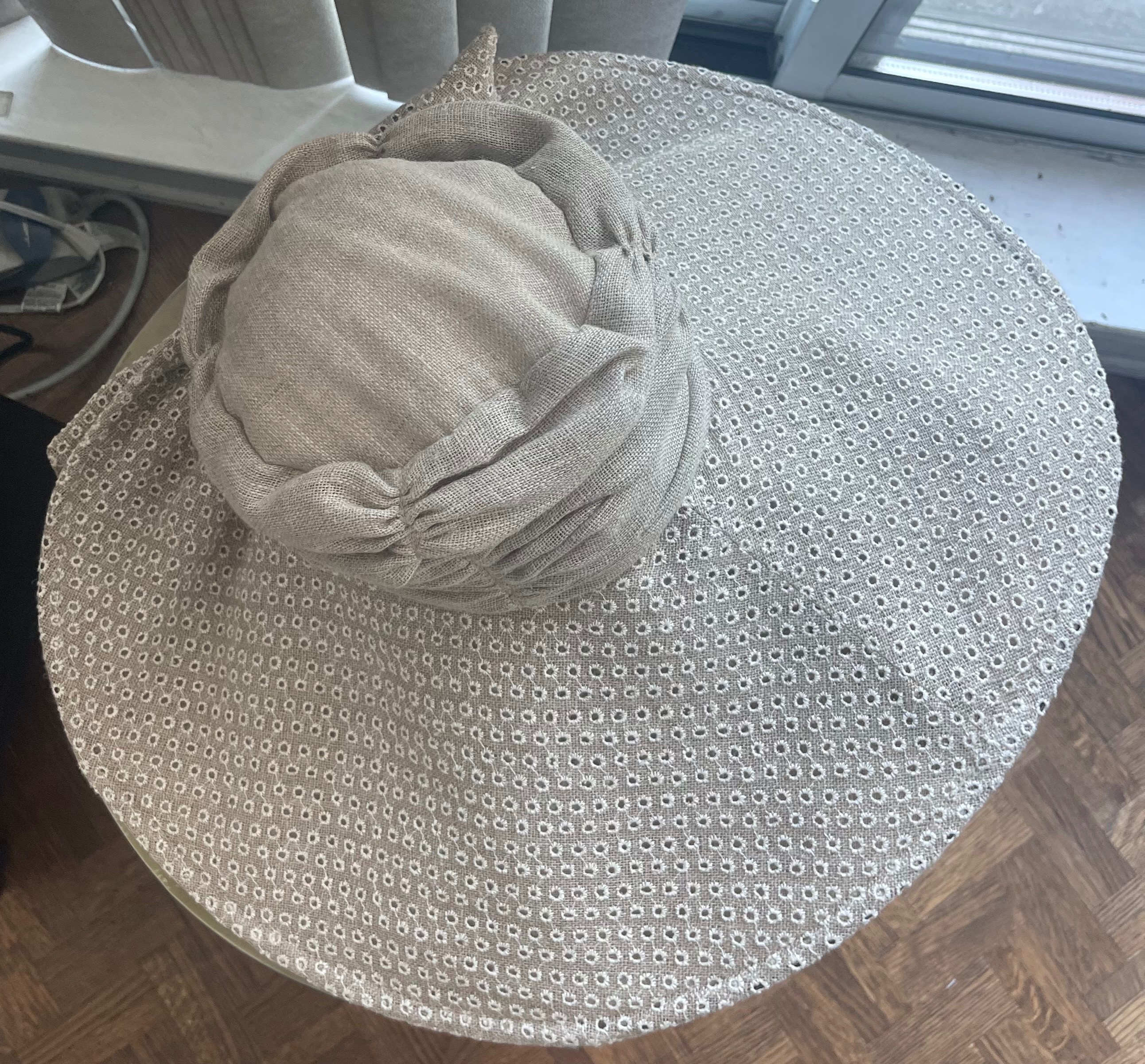 Vintage Kokin NY Couture Wide-Brim 7" Linen Hat (Holt Renfrew) - photo 4