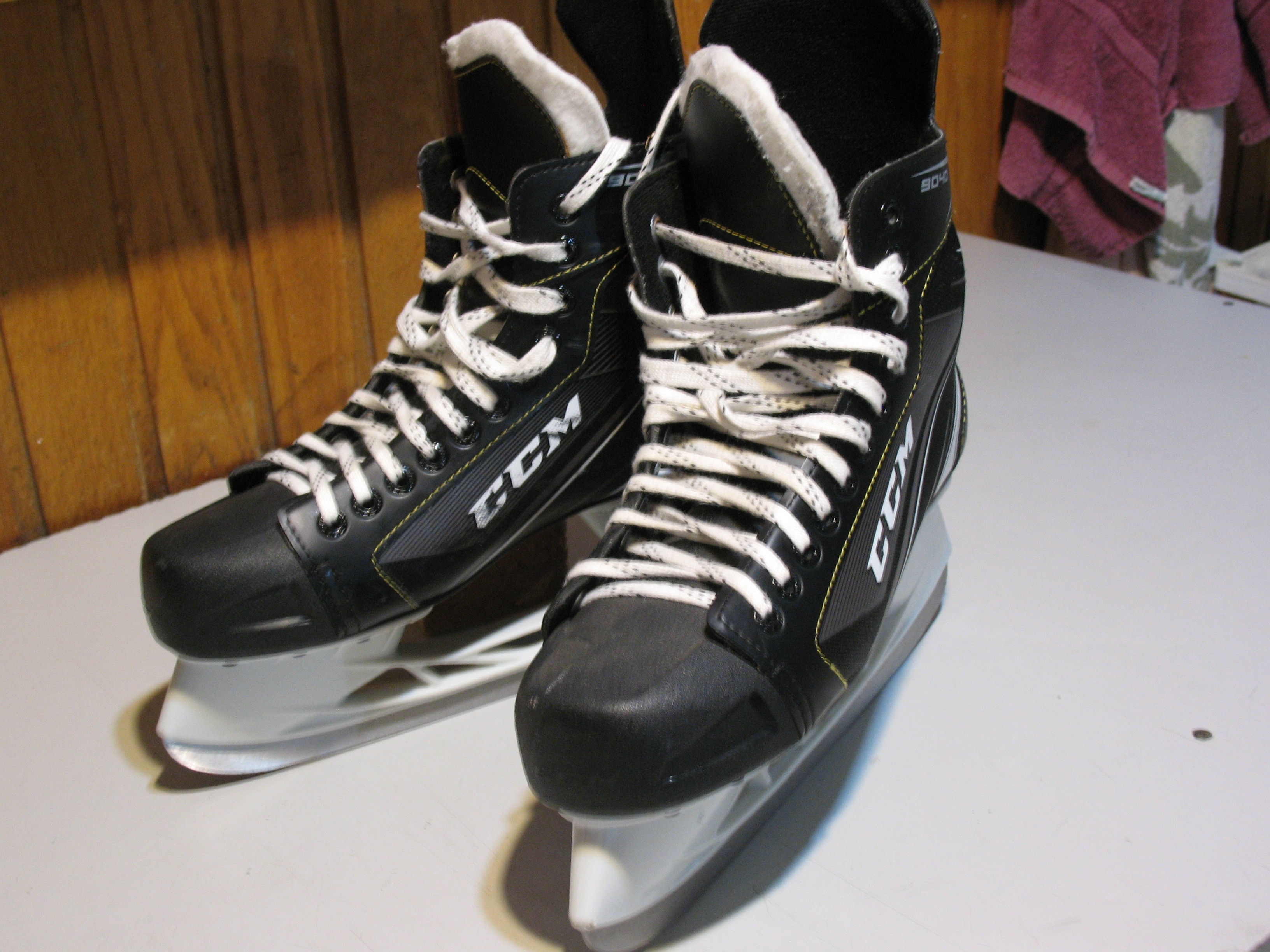 CCM Hockey Skates, Size 10 - photo 3