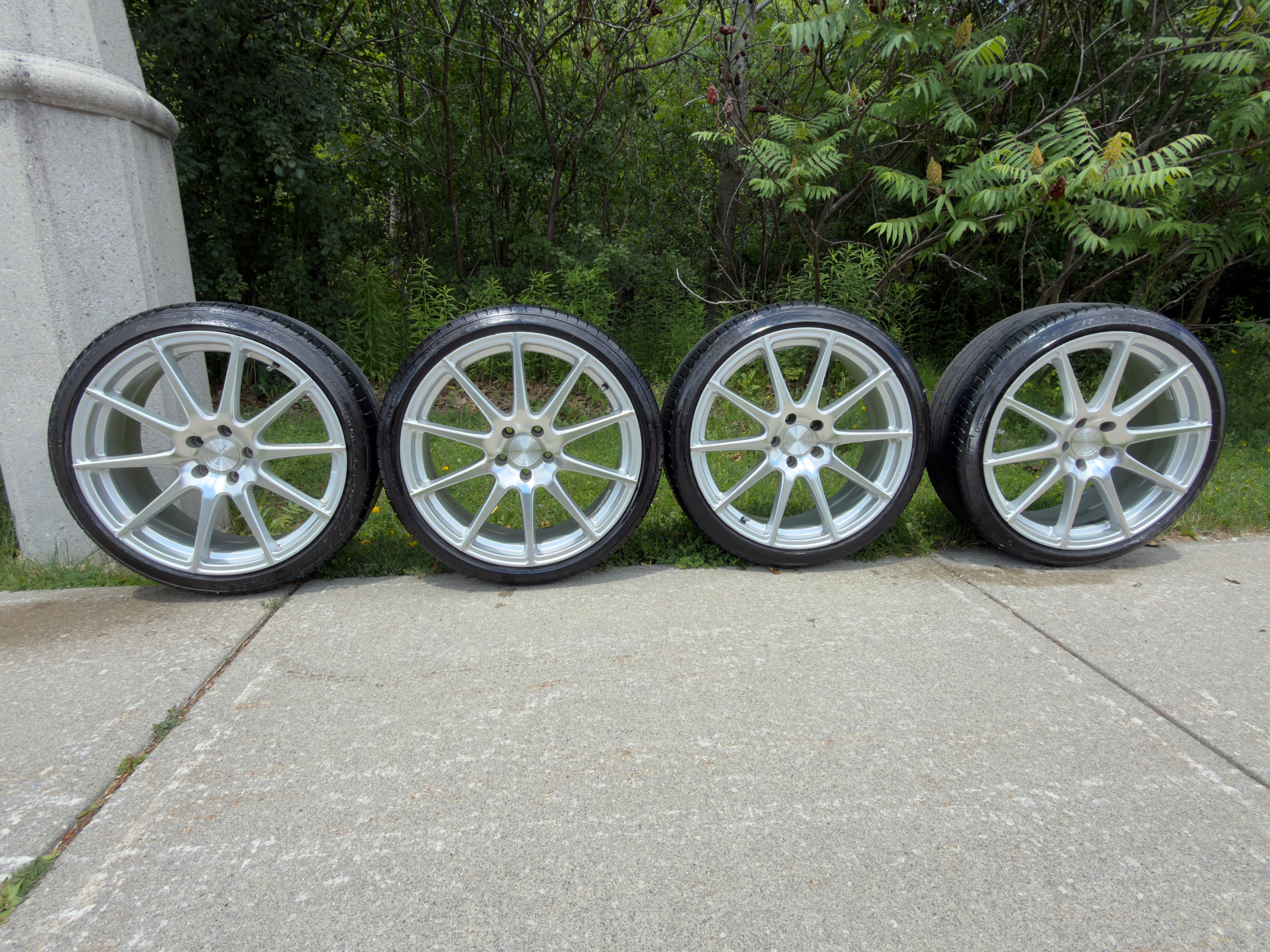 20" Incurve Rims w/tires 245/35 ZR20