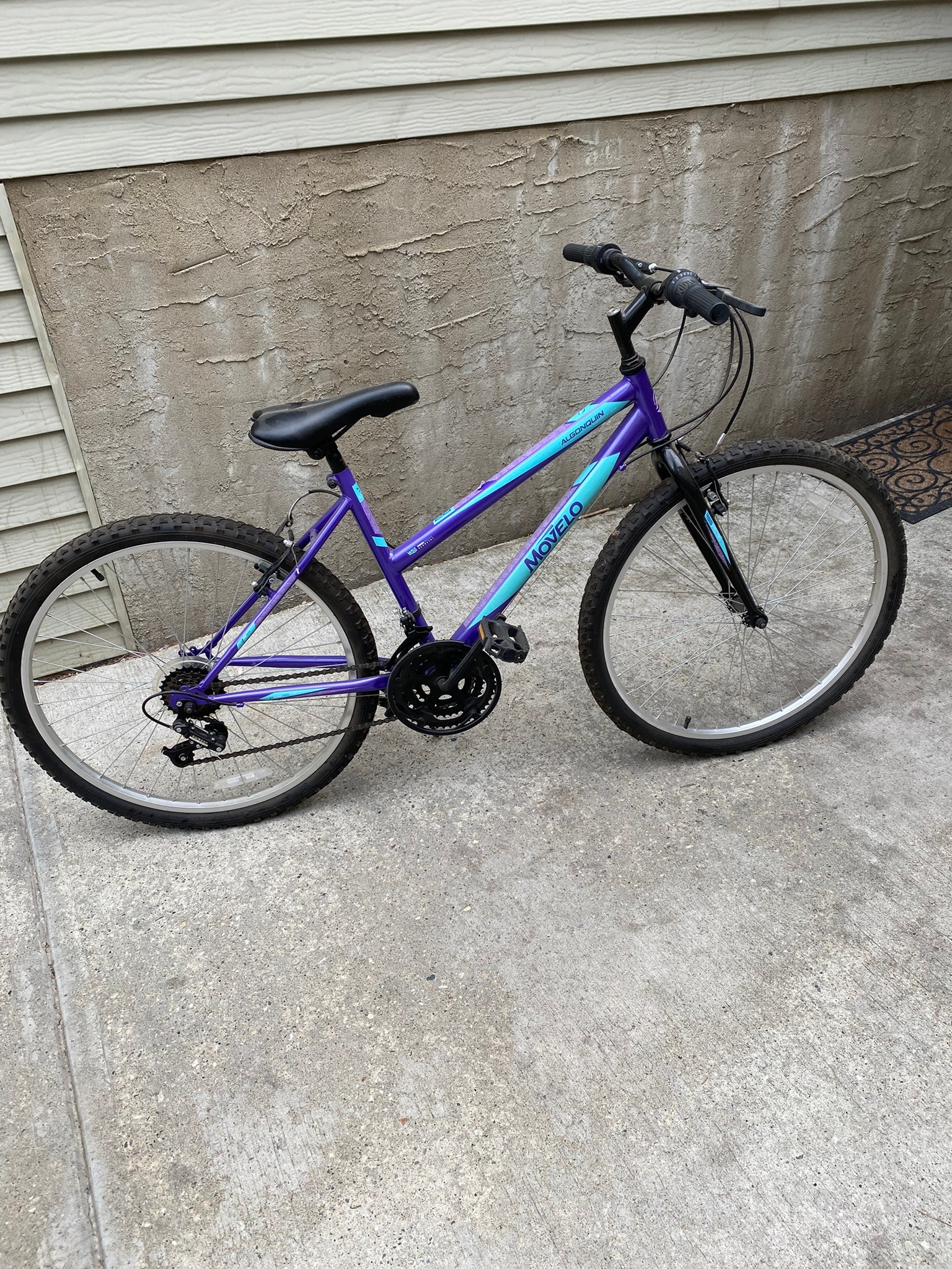 Women’s Small Movelo Barely Used