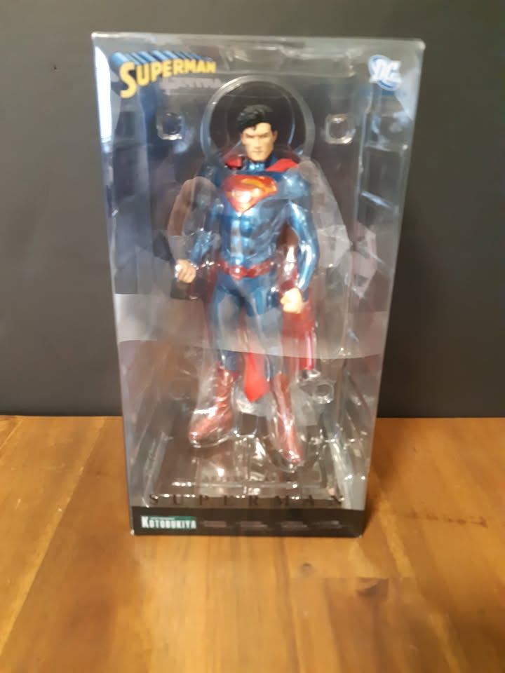 Kotobukiya ARTFX + 1/10 Scale Superman
