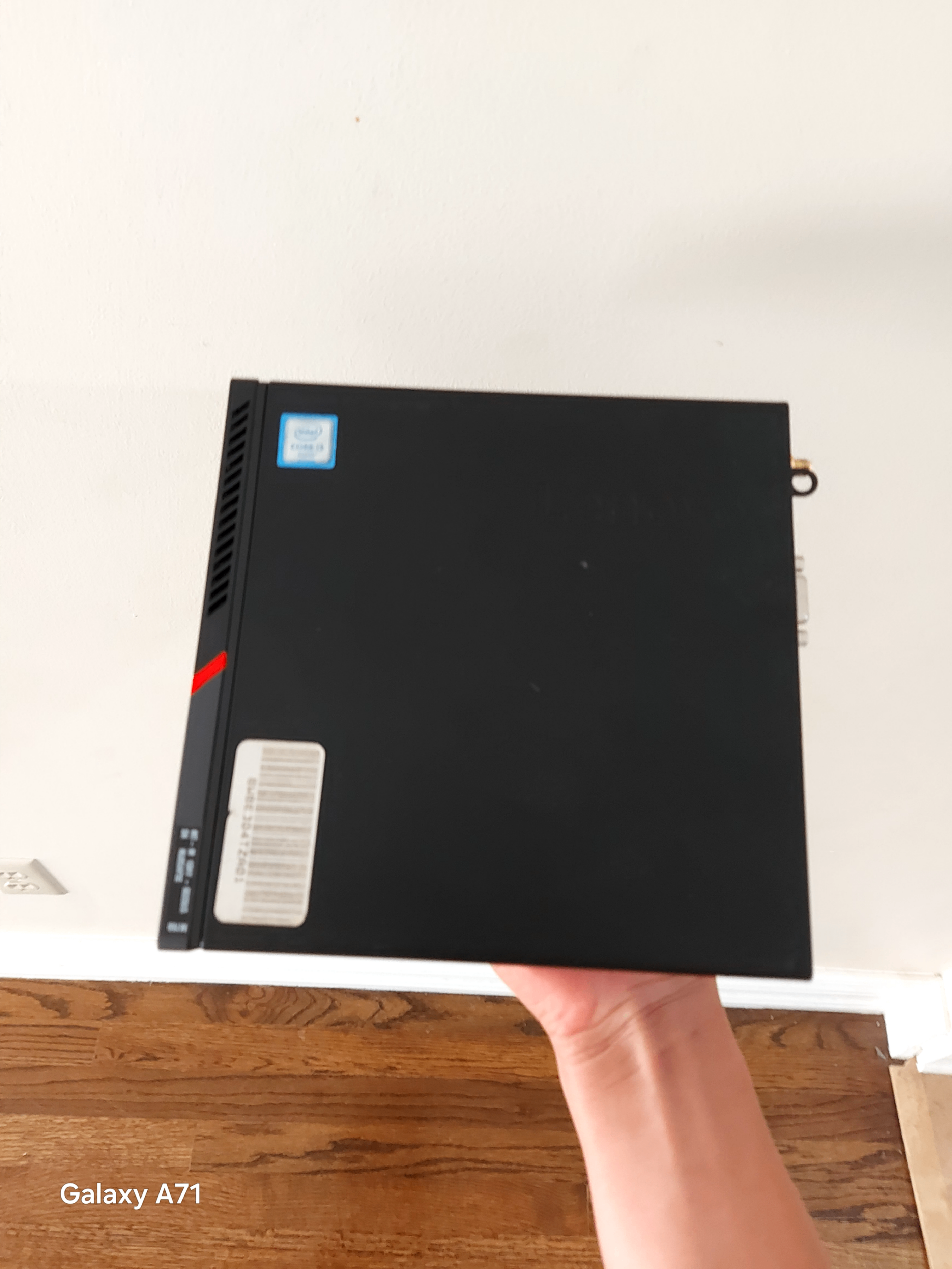 Lenovo ThinkCentre M700 Mini PC - photo 3