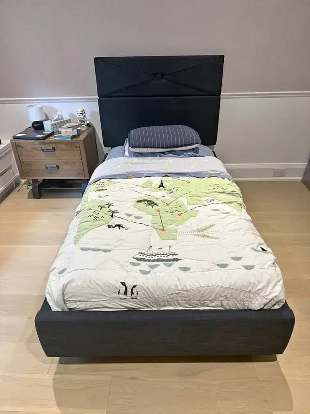 Upholstered Twin Bed with Tufted Headboard - Navy