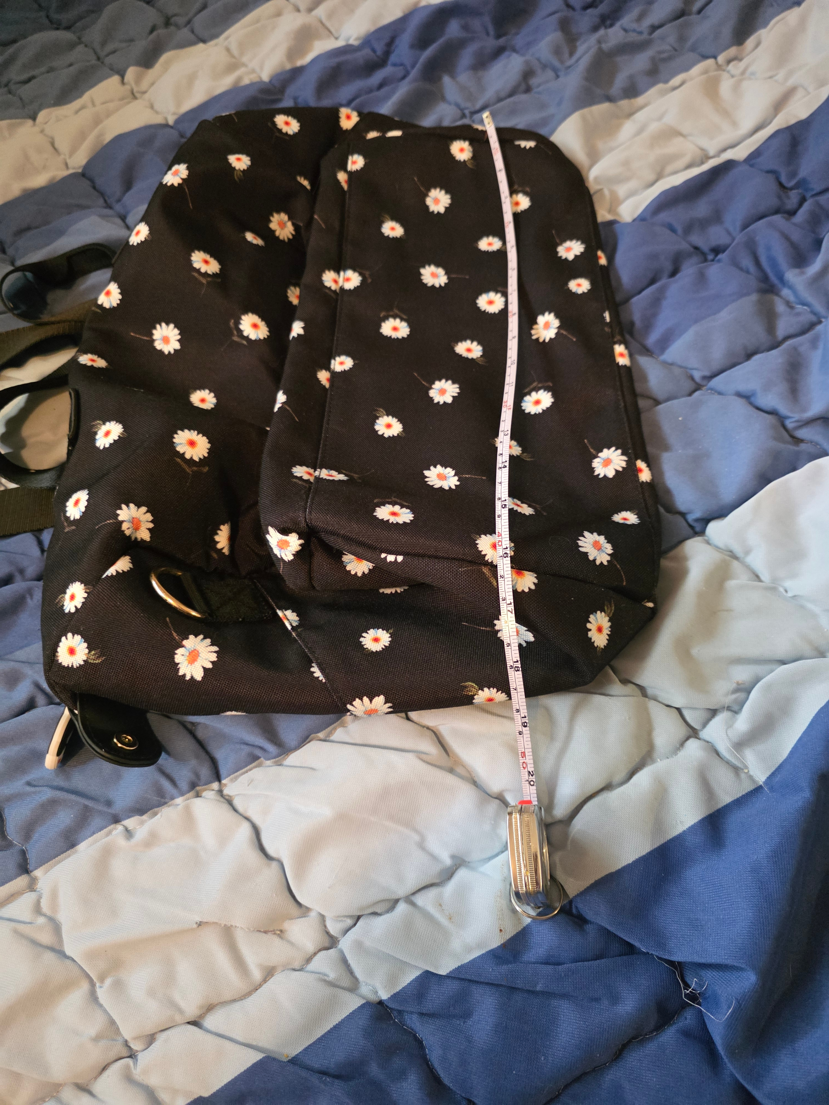 Alice and Olivia Daisy Duffle Bag - photo 5