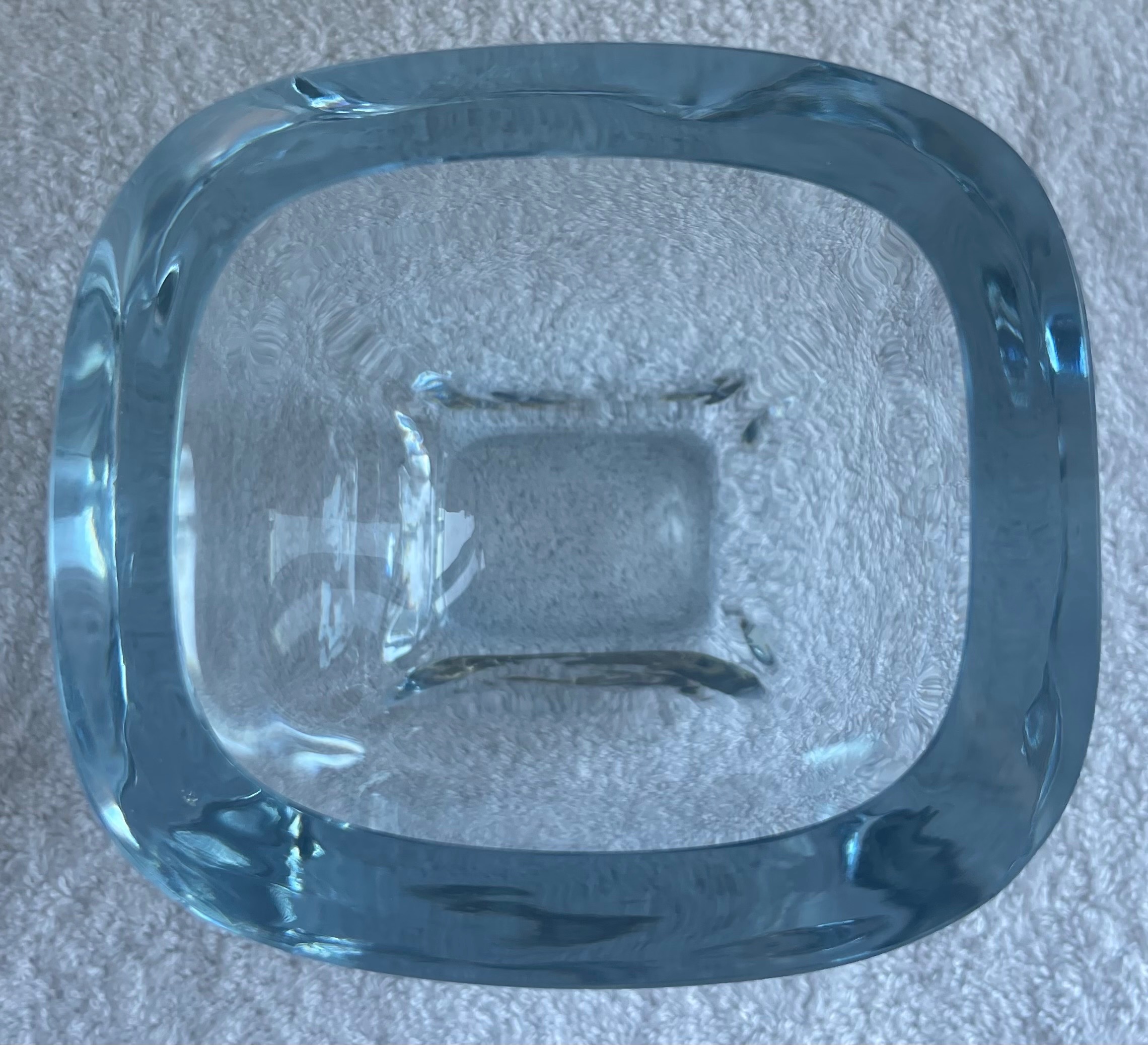 Signed Vintage Swedish Ice-Blue Crystal Vase (B316) - photo 3