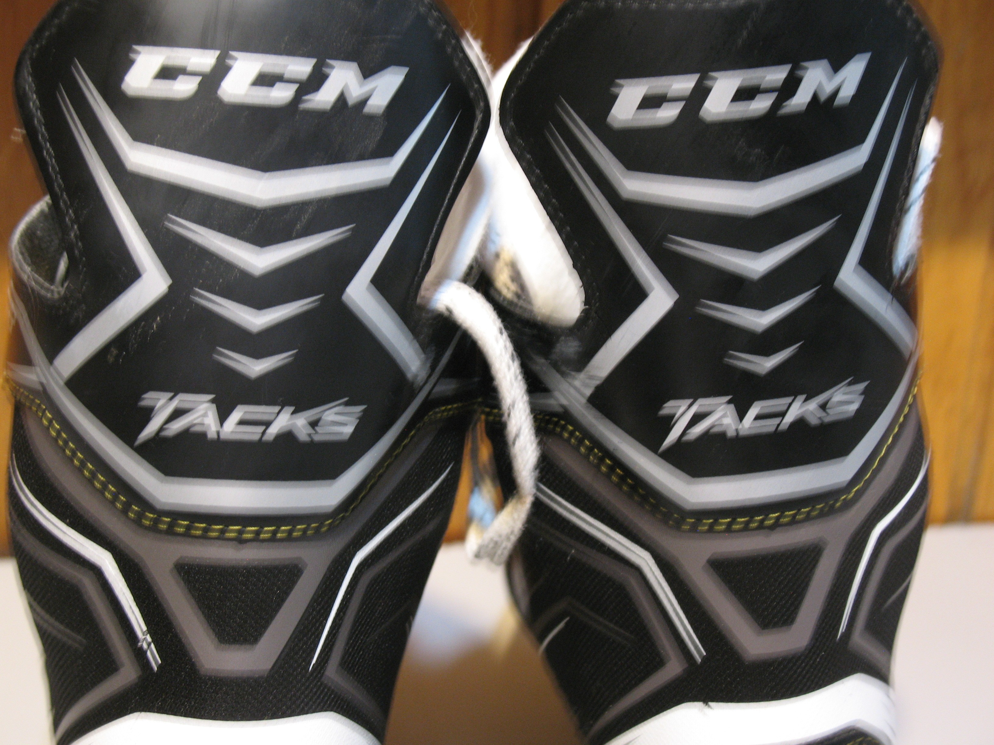 CCM Hockey Skates, Size 10 - photo 5