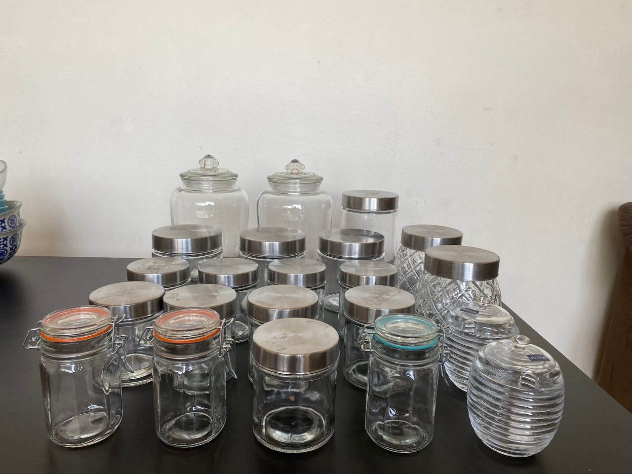 Glass Kitchen Storage Jars – Clean & Well Maintained