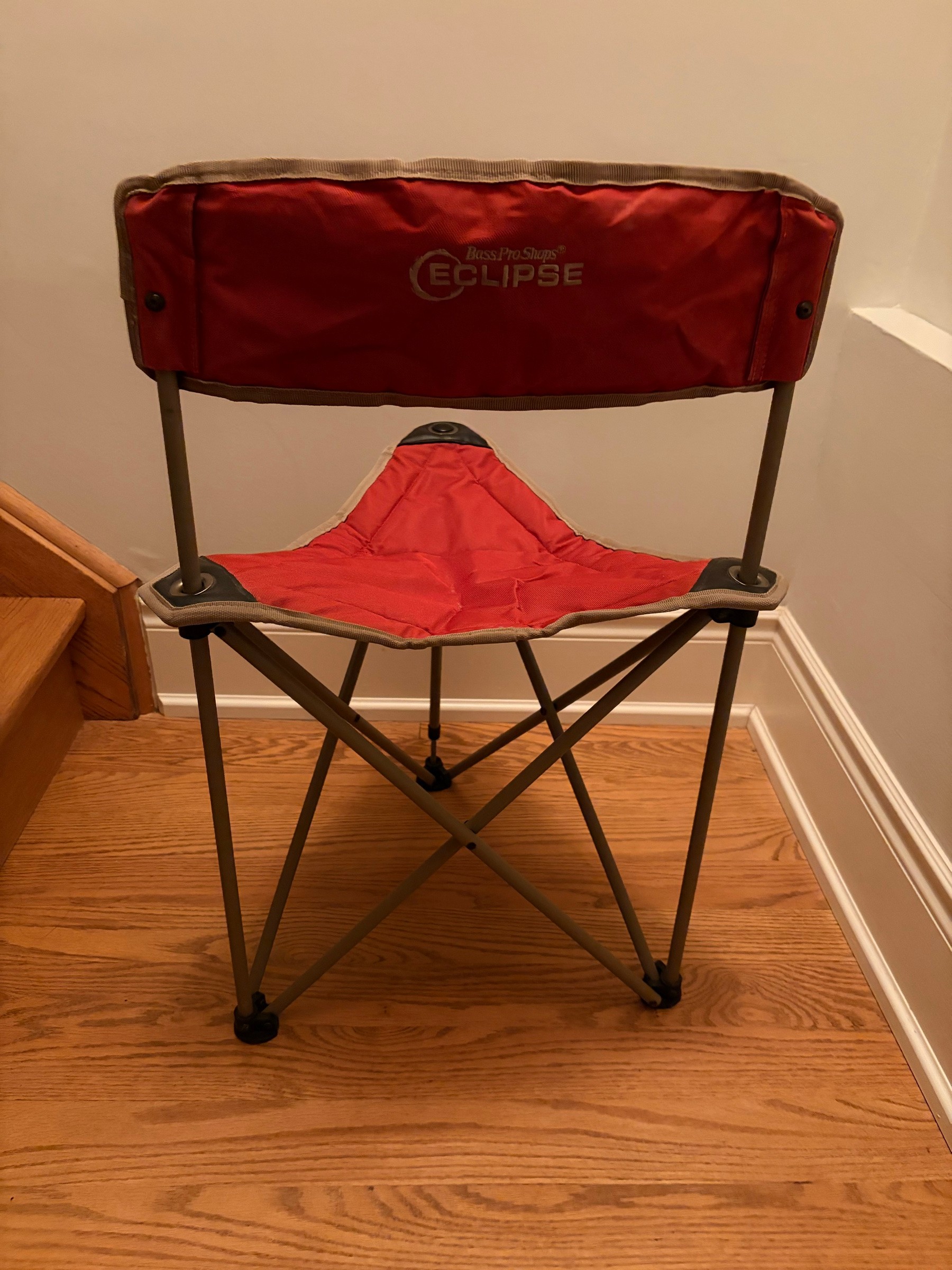 Bass Pro Shops Eclipse tripod camp chair (red, w/ backrest) - photo 2
