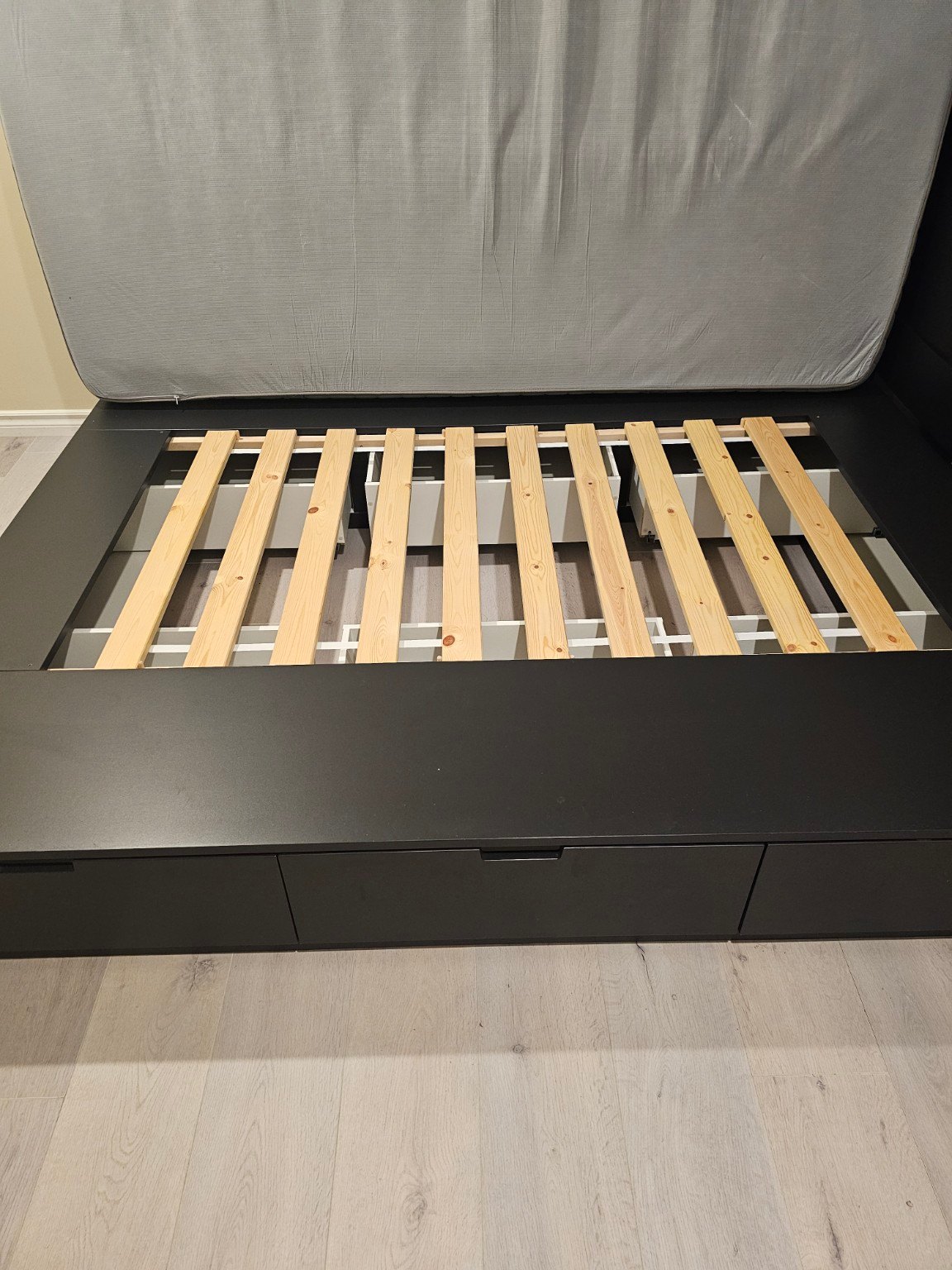 Queen Bed Set with Mattress, Headboard & 6 Storage Drawers