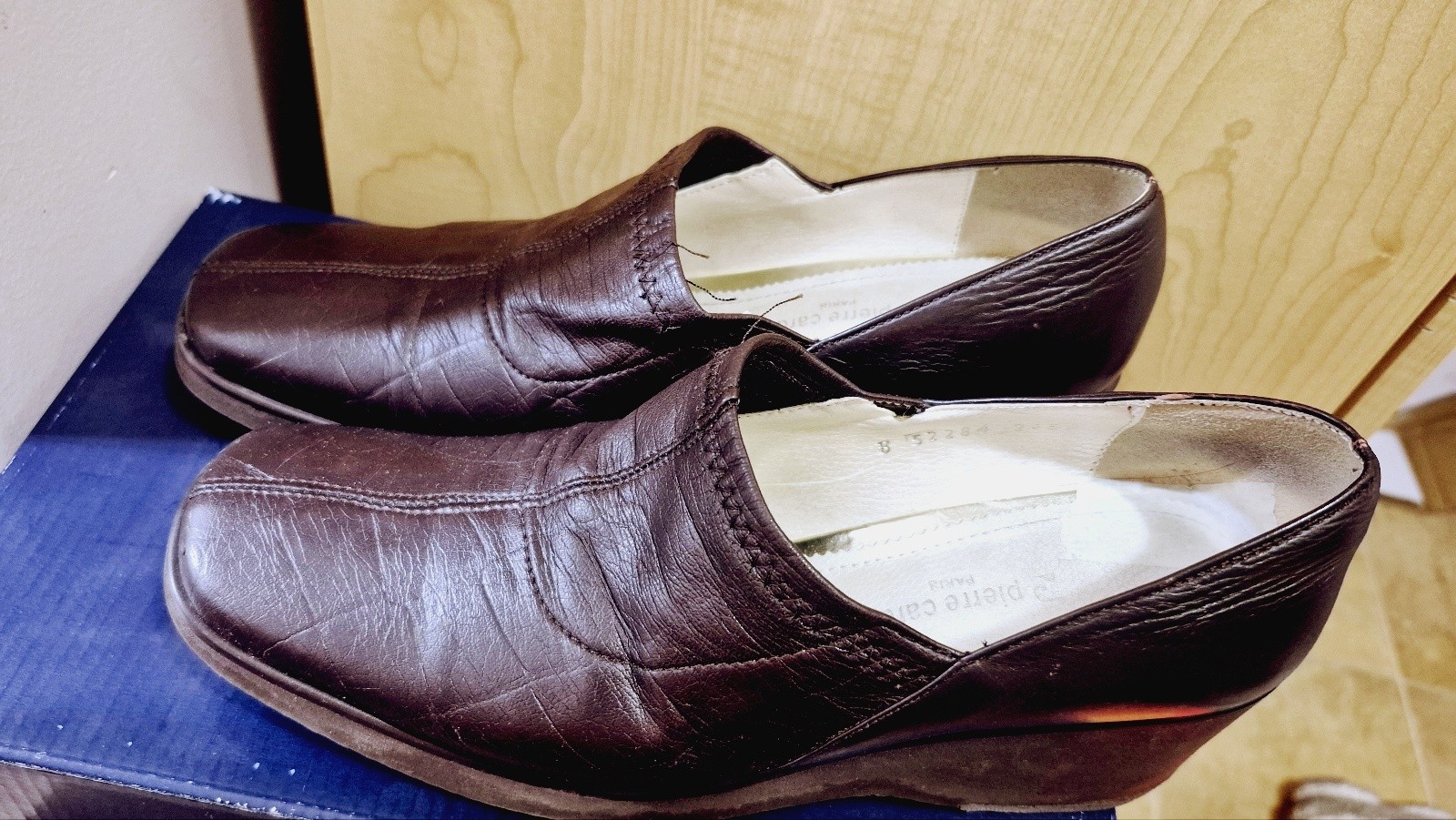 Pierre Cardin Women's Brown Leather Loafers Size 6