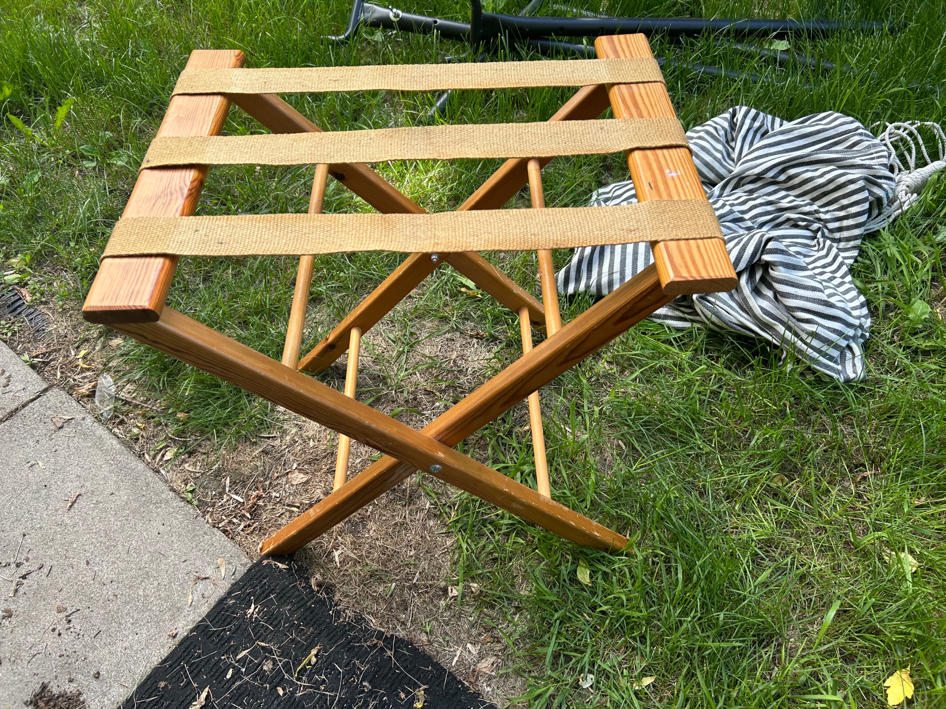 80s Vintage Wooden Luggage Rack