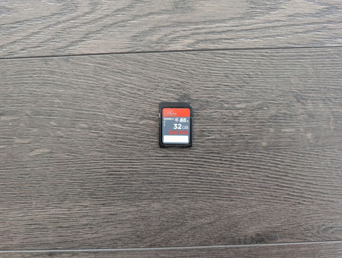 SanDisk Ultra 32GB SDHC SD card