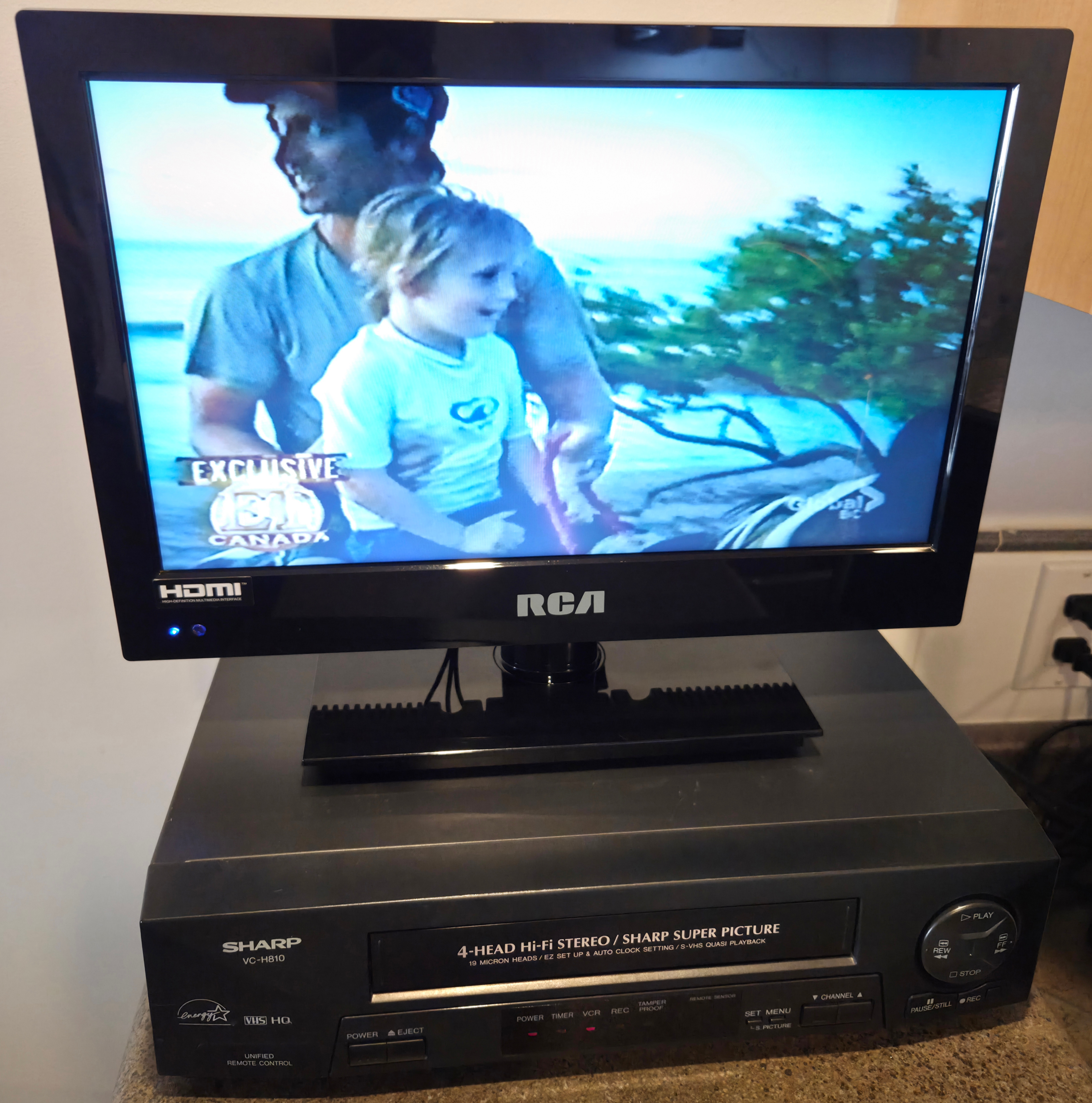 Sharp VCR VHS Player Fully Working 4-Head Hi-Fi Stereo VC-H810U