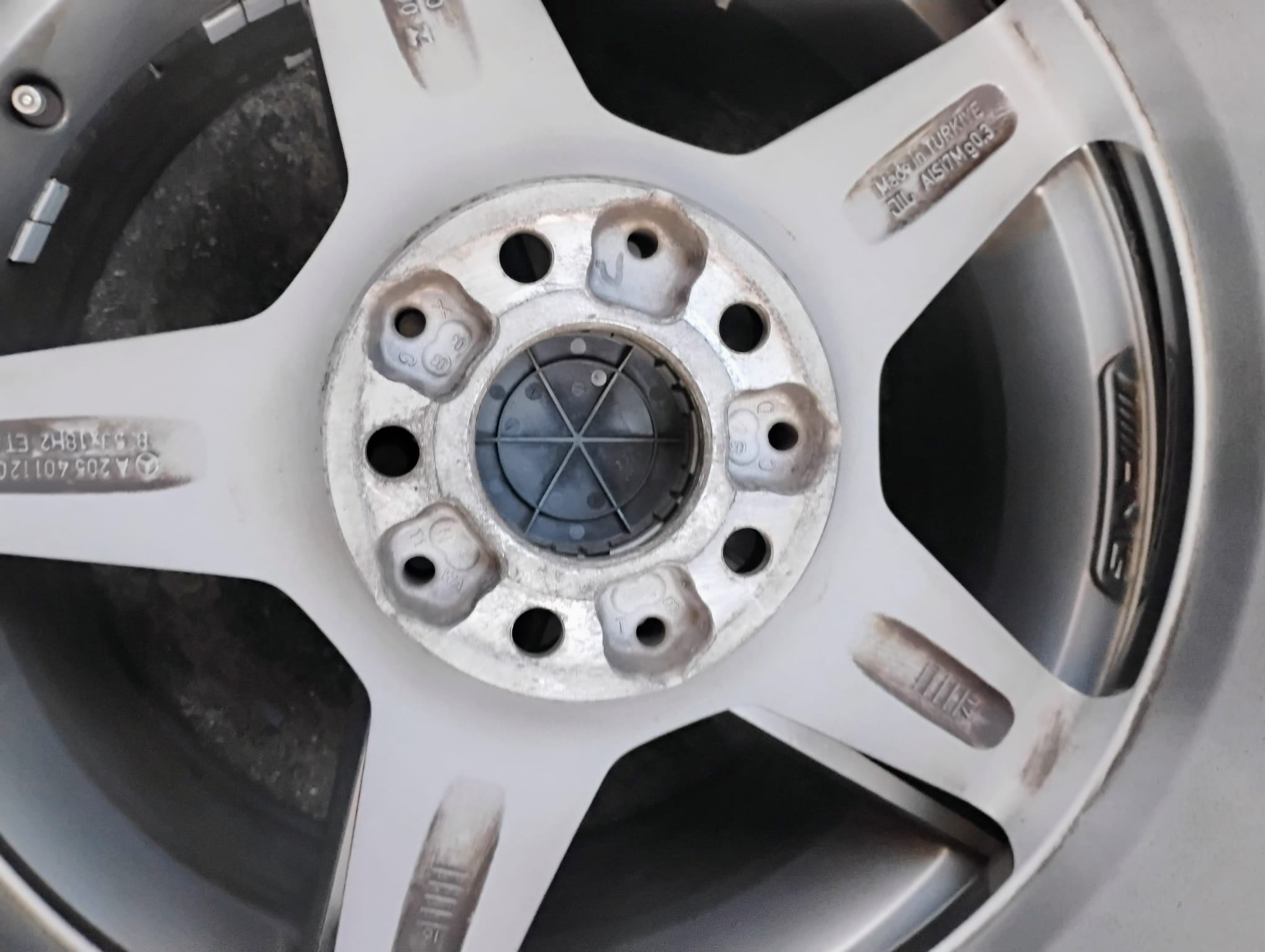 Set of 2 Mercedes 5 Star AMG Aluminum 18" Rims - photo 5